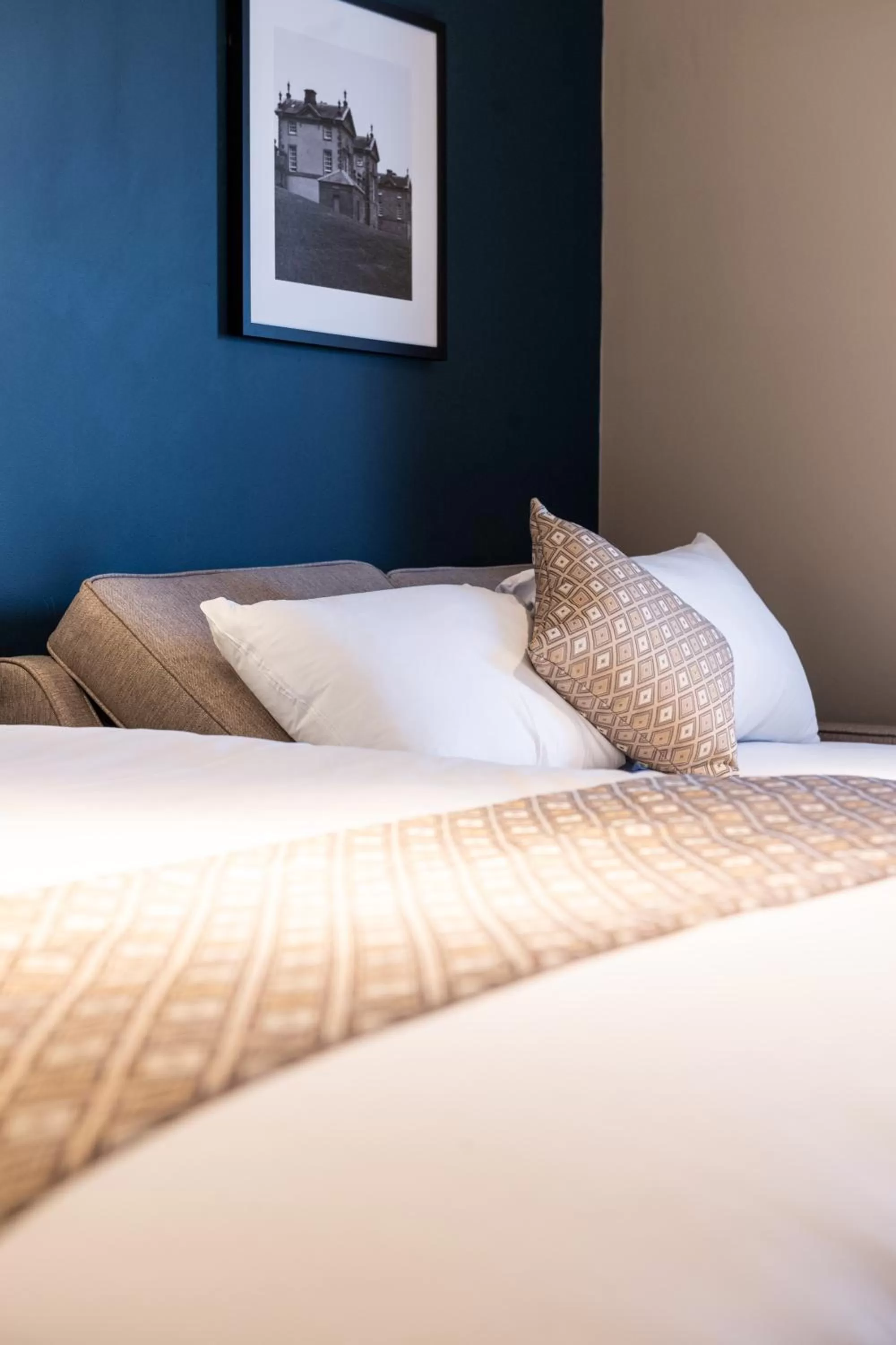 Bed in Toby Carvery Strathclyde, M74 J6 by Innkeeper's Collection