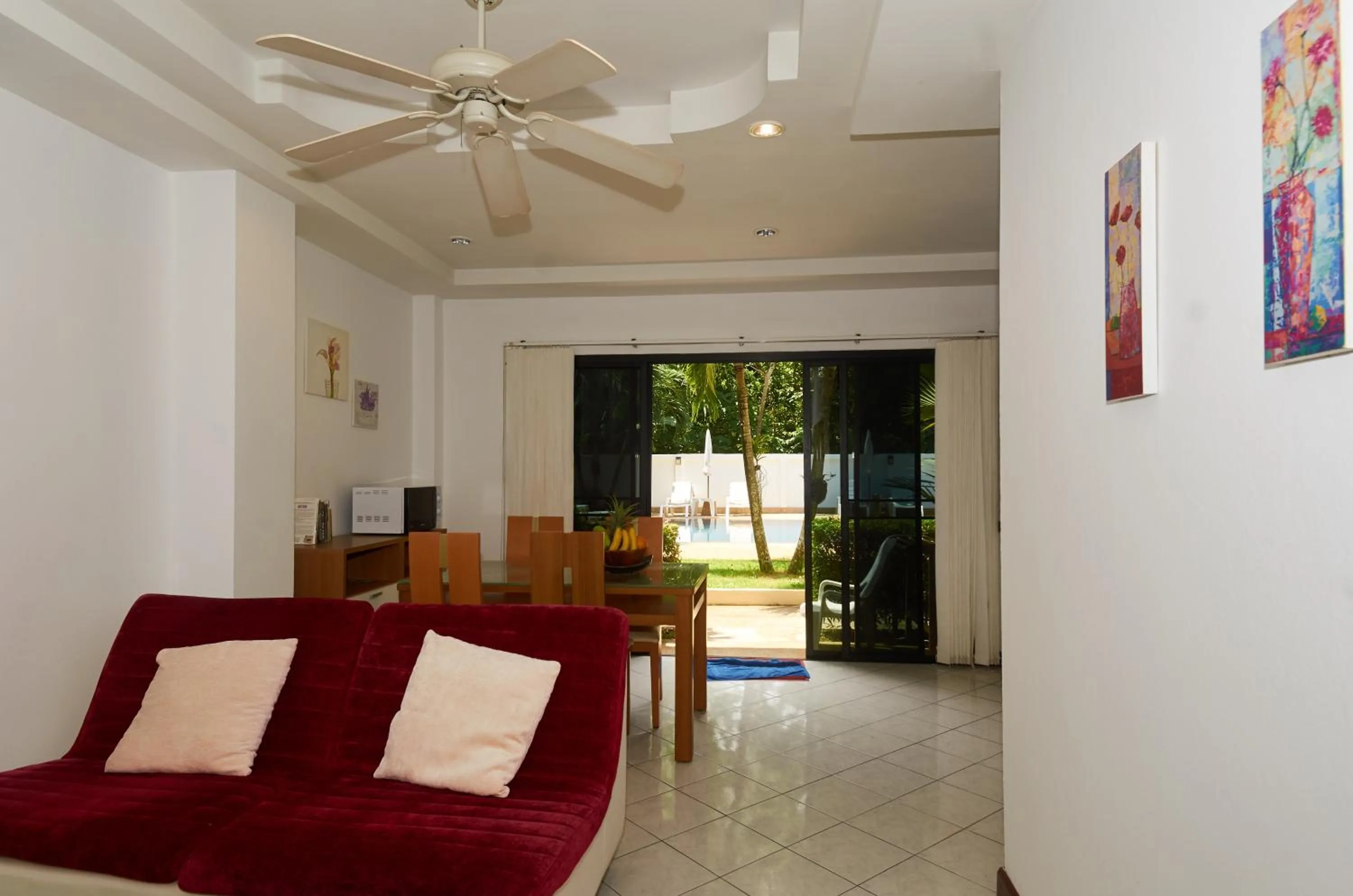 Living room in Phuket Riviera Villas Hotel
