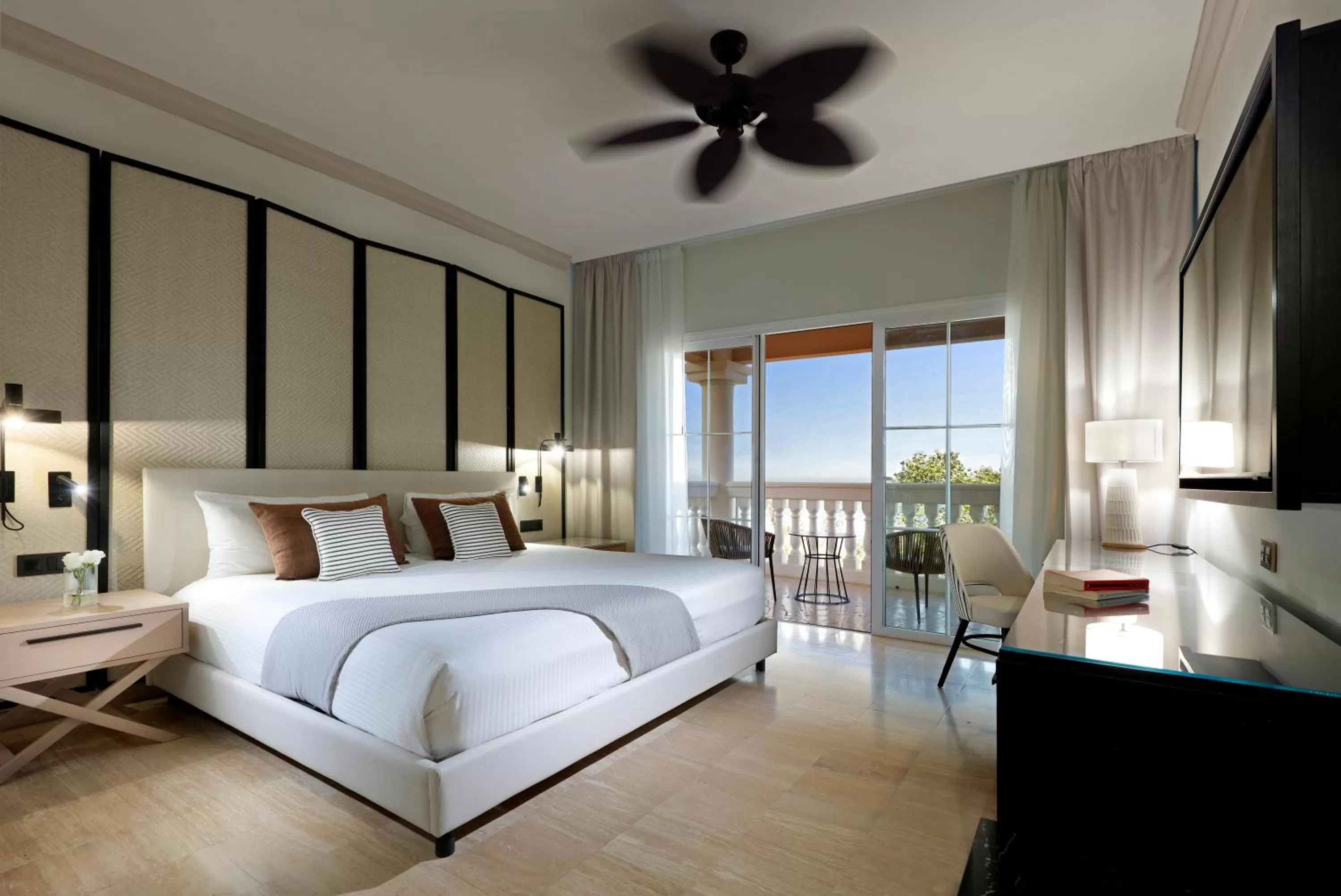 Bedroom, Bed in Grand Palladium Jamaica Resort & Spa All Inclusive