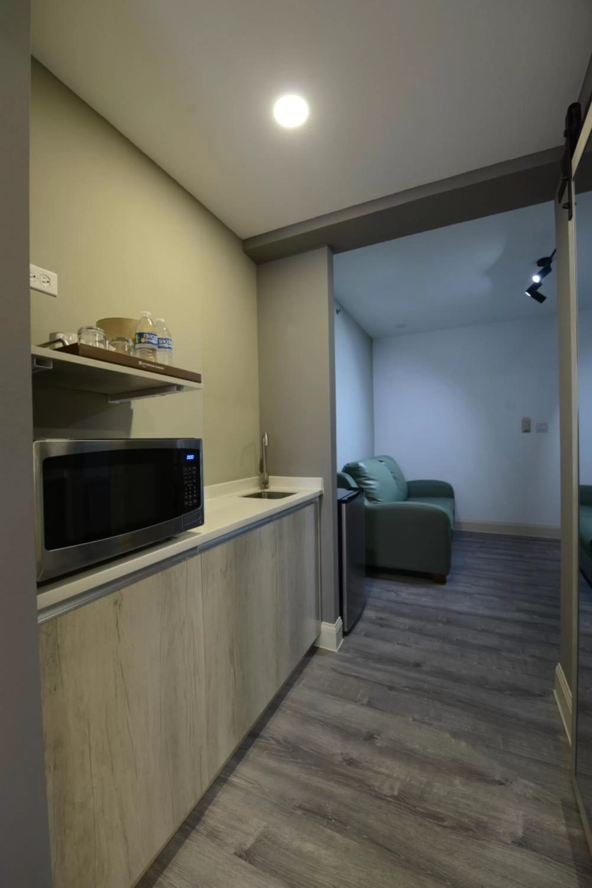 Coffee/tea facilities in Wyndham Garden Guam