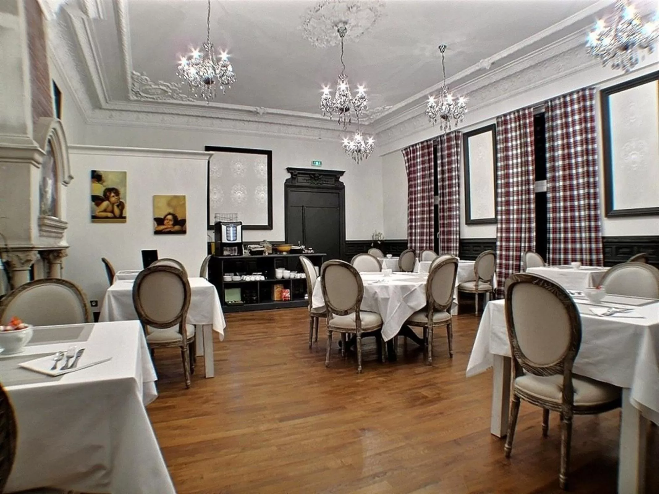 Restaurant/places to eat in Hôtel 19'Cent