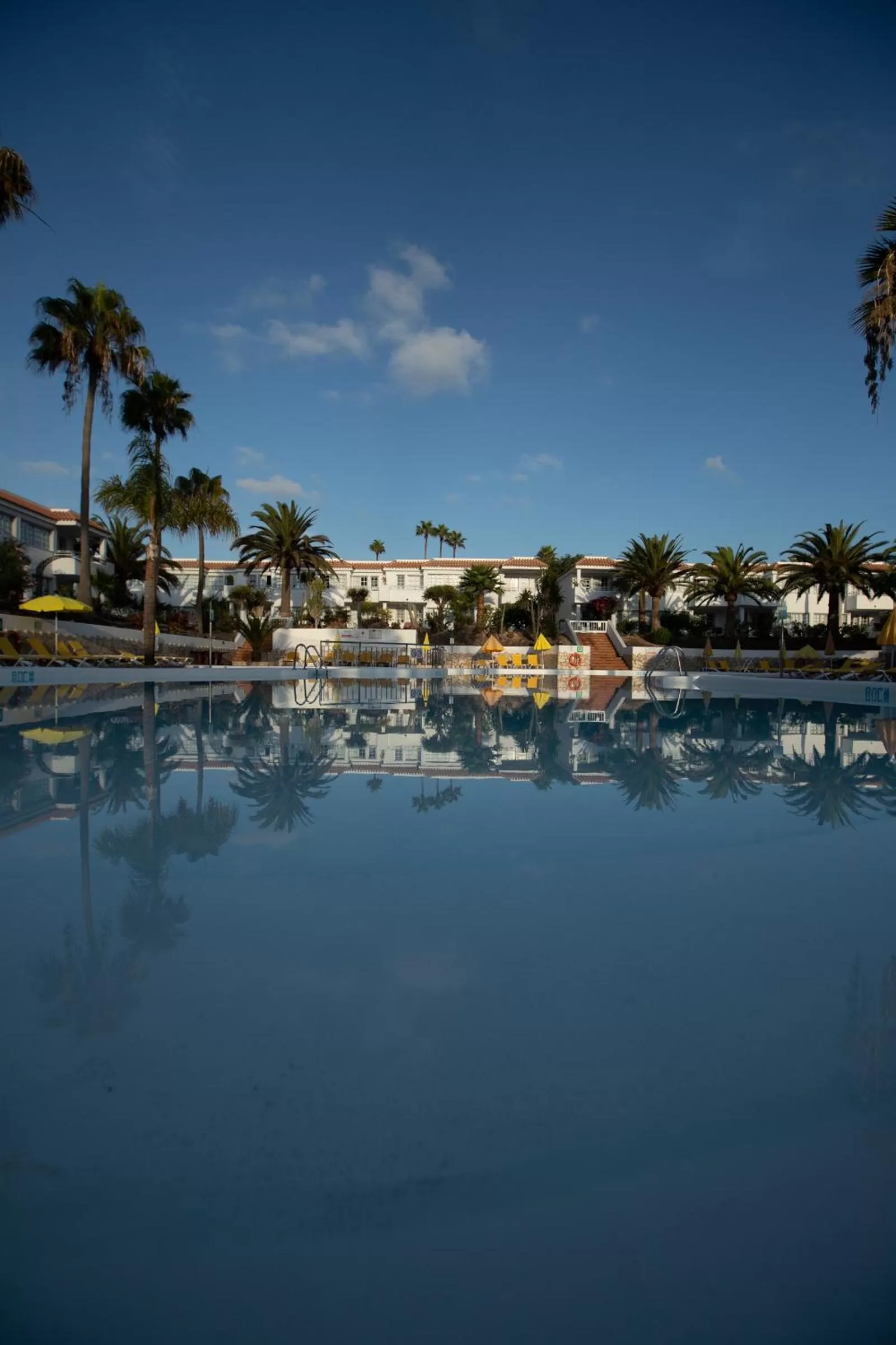 Swimming pool in Fuentepark Apartments