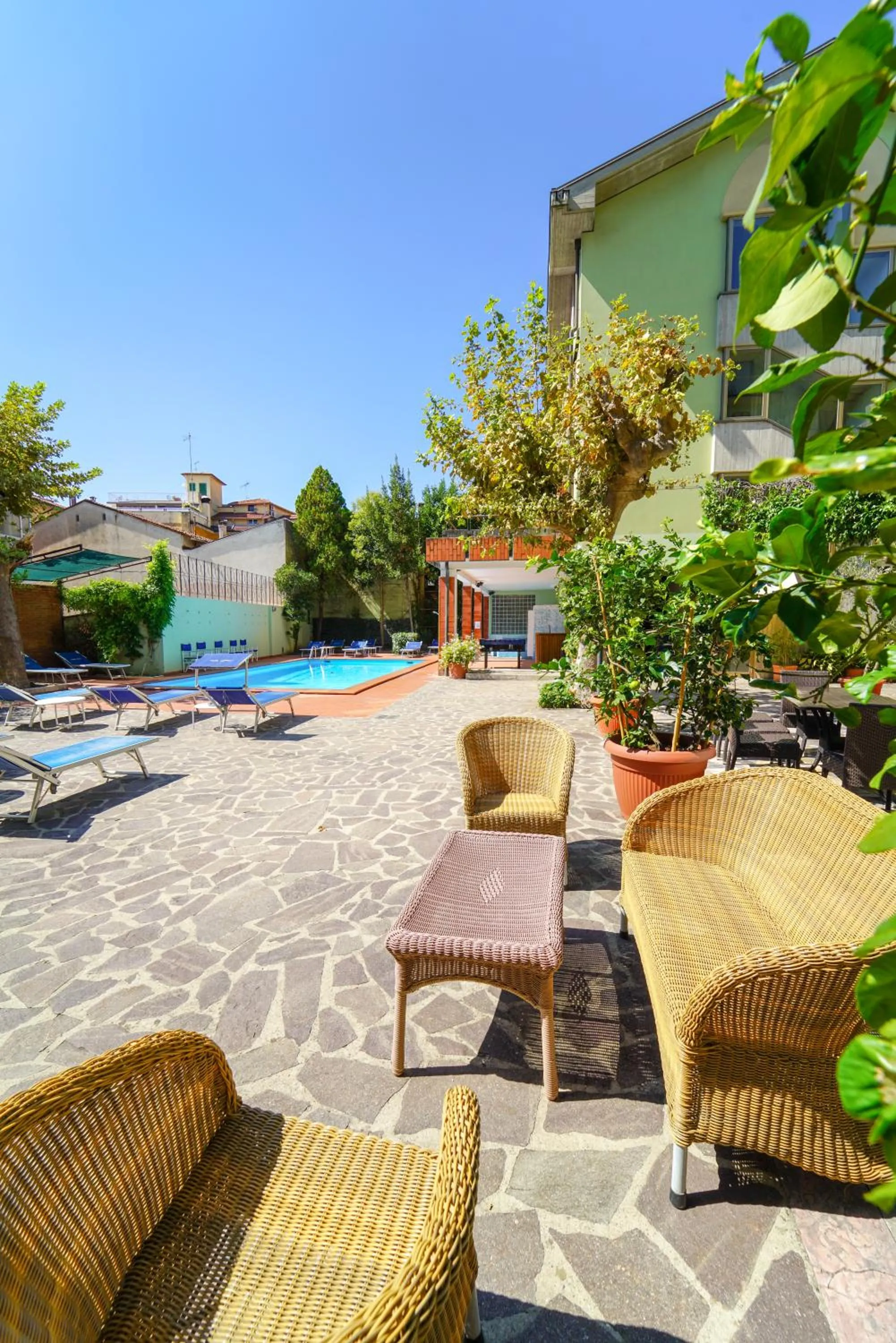 Patio in HG Hotel Cappelli