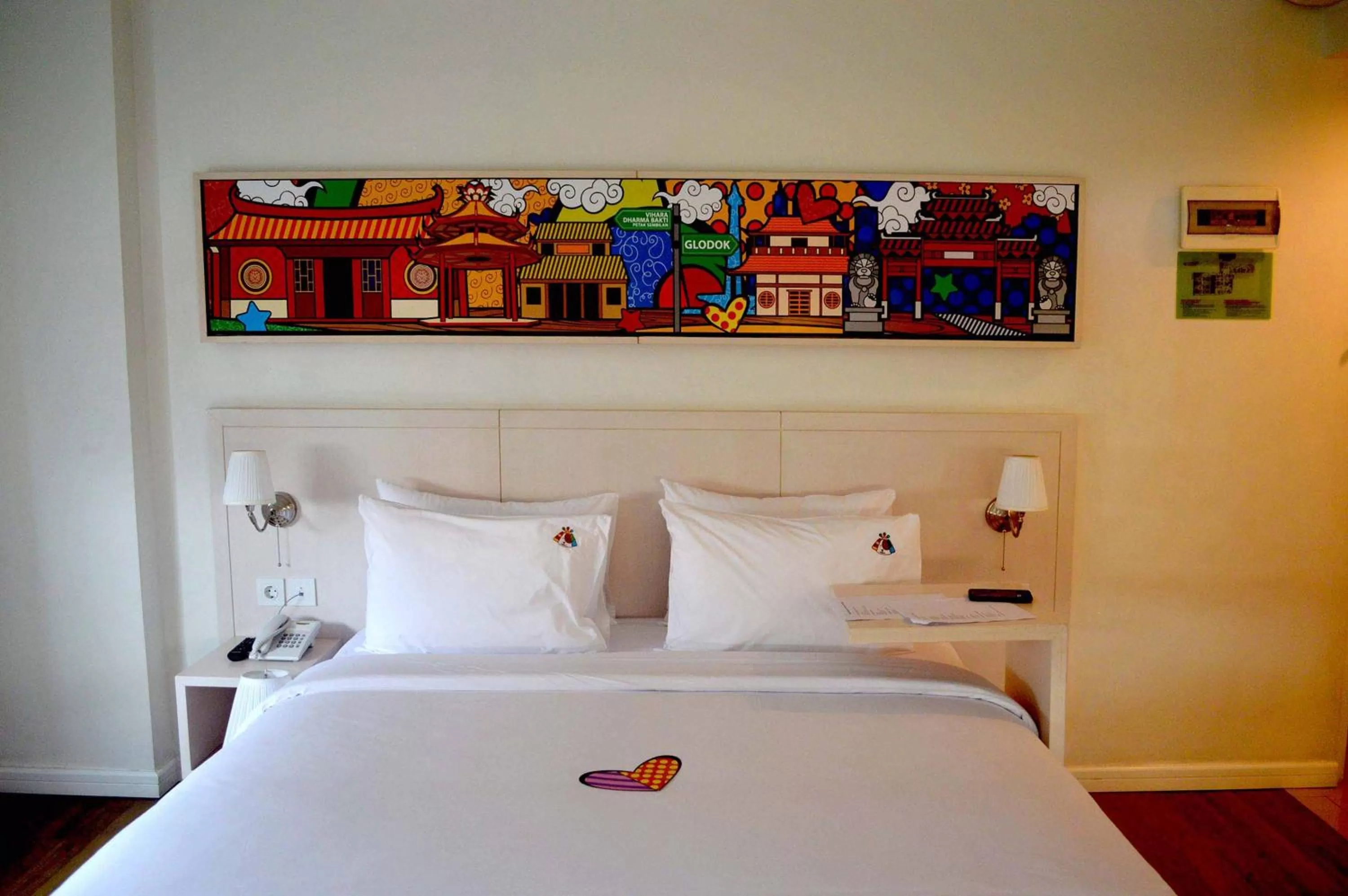 Shower in MaxOne Signature Glodok Jakarta