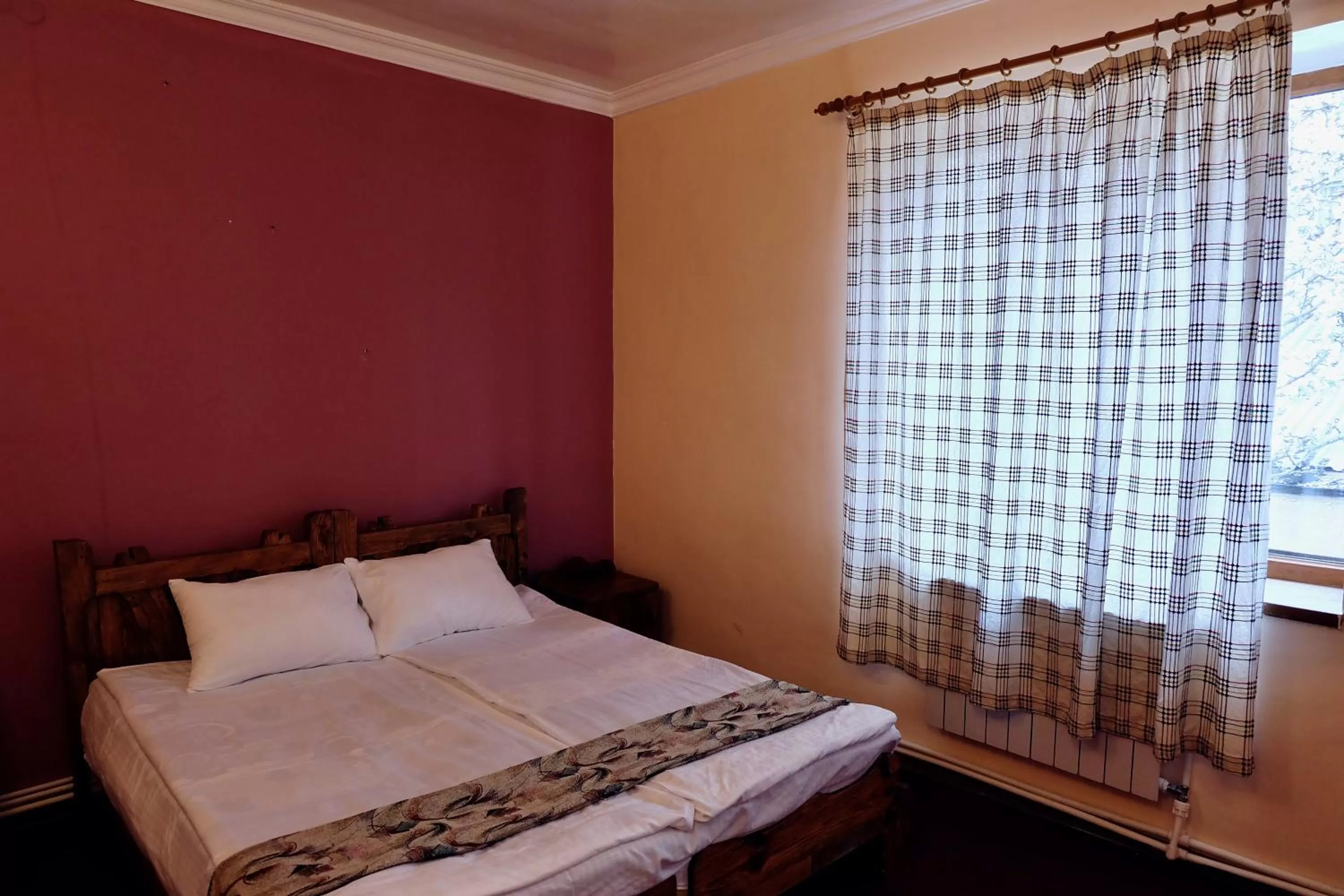 Bed in Dil Hill by Sam