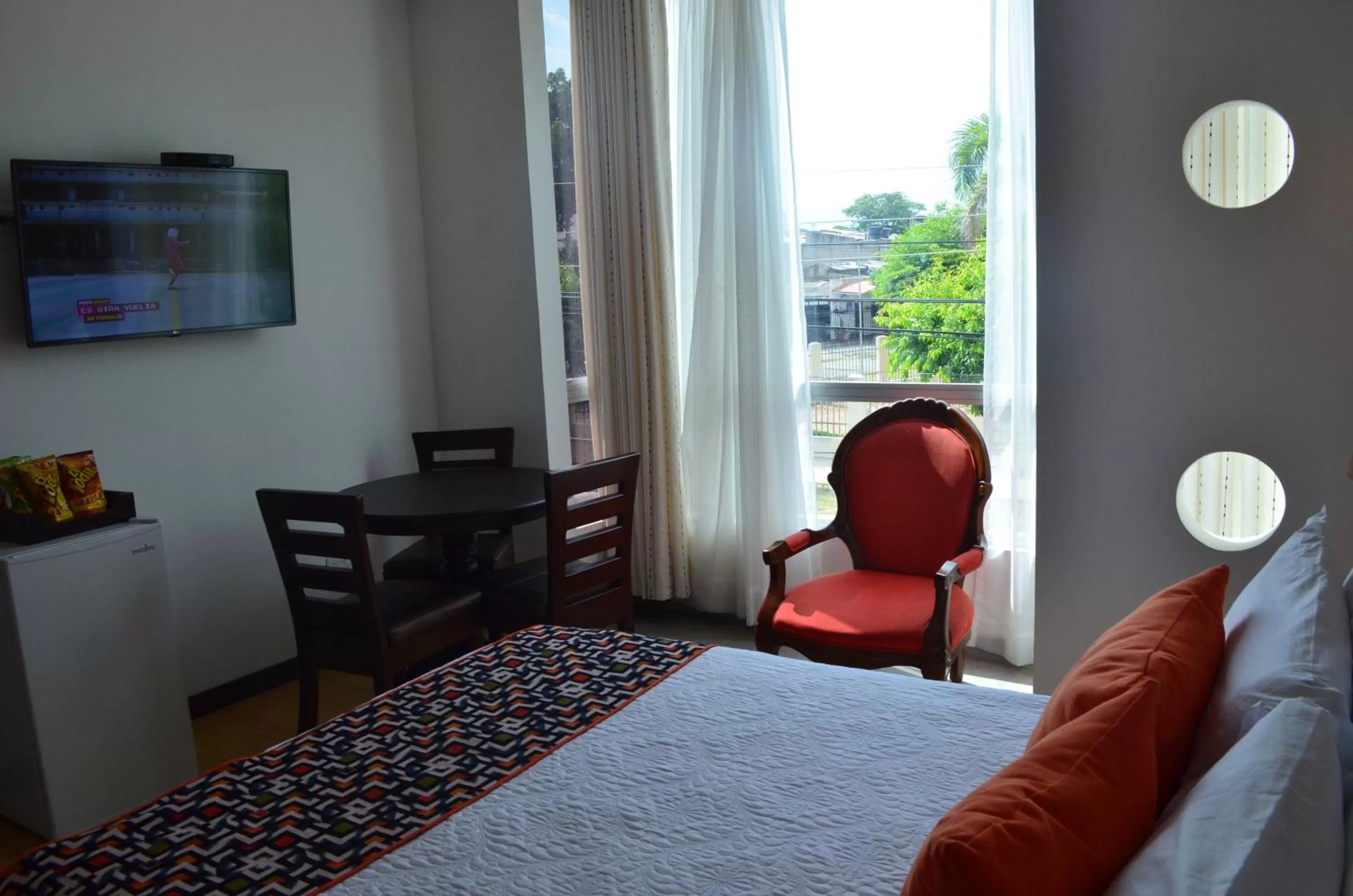 Photo of the whole room in Hotel Ucla Center