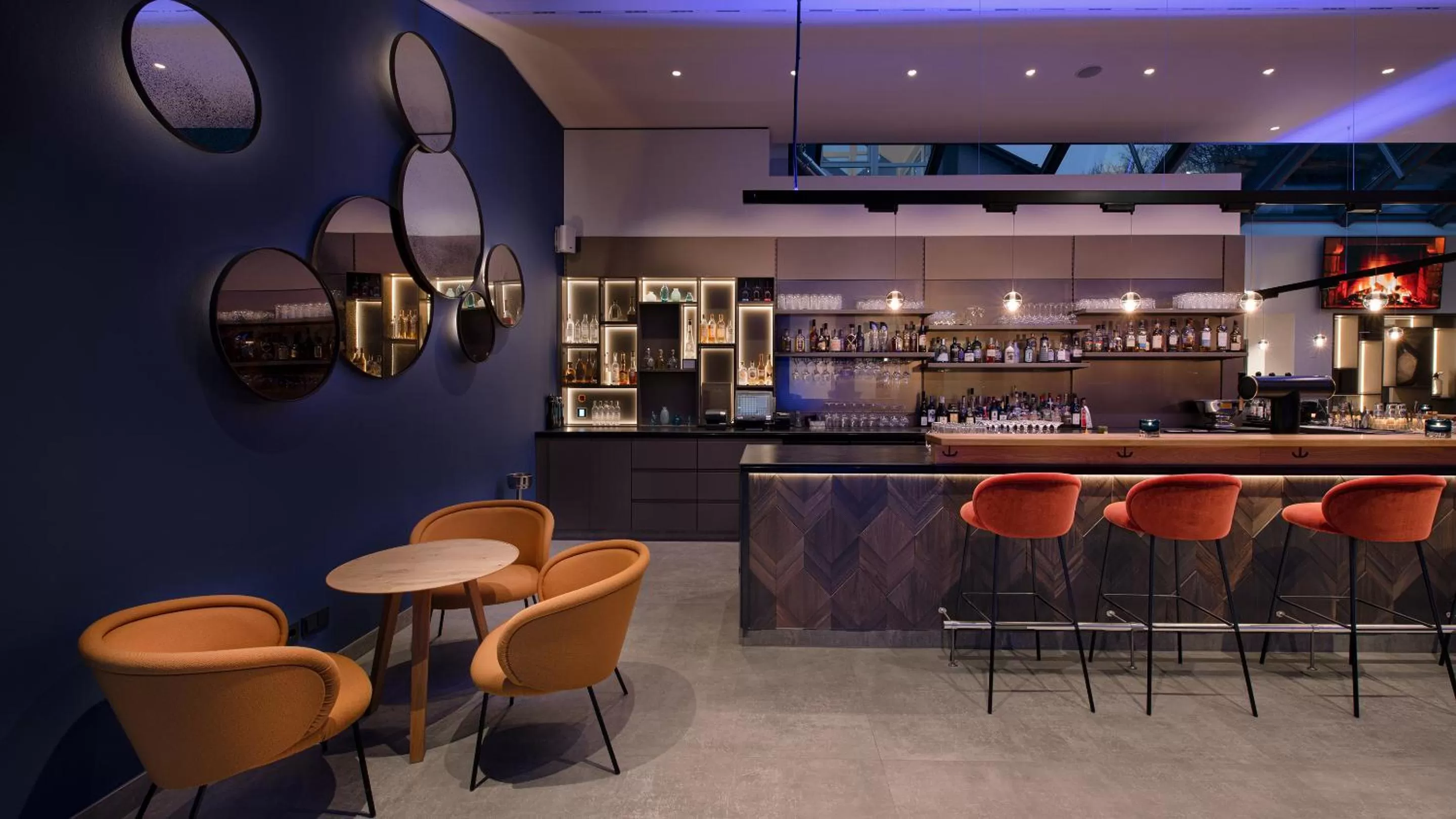 Lounge or bar in Hotel VierJahreszeiten am Seilersee