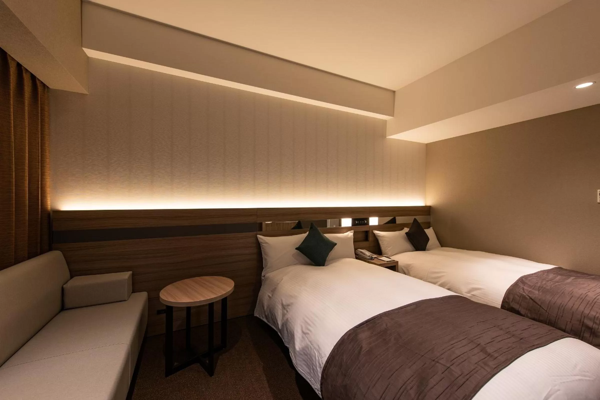 Photo of the whole room, Bed in Hotel Hewitt Koshien