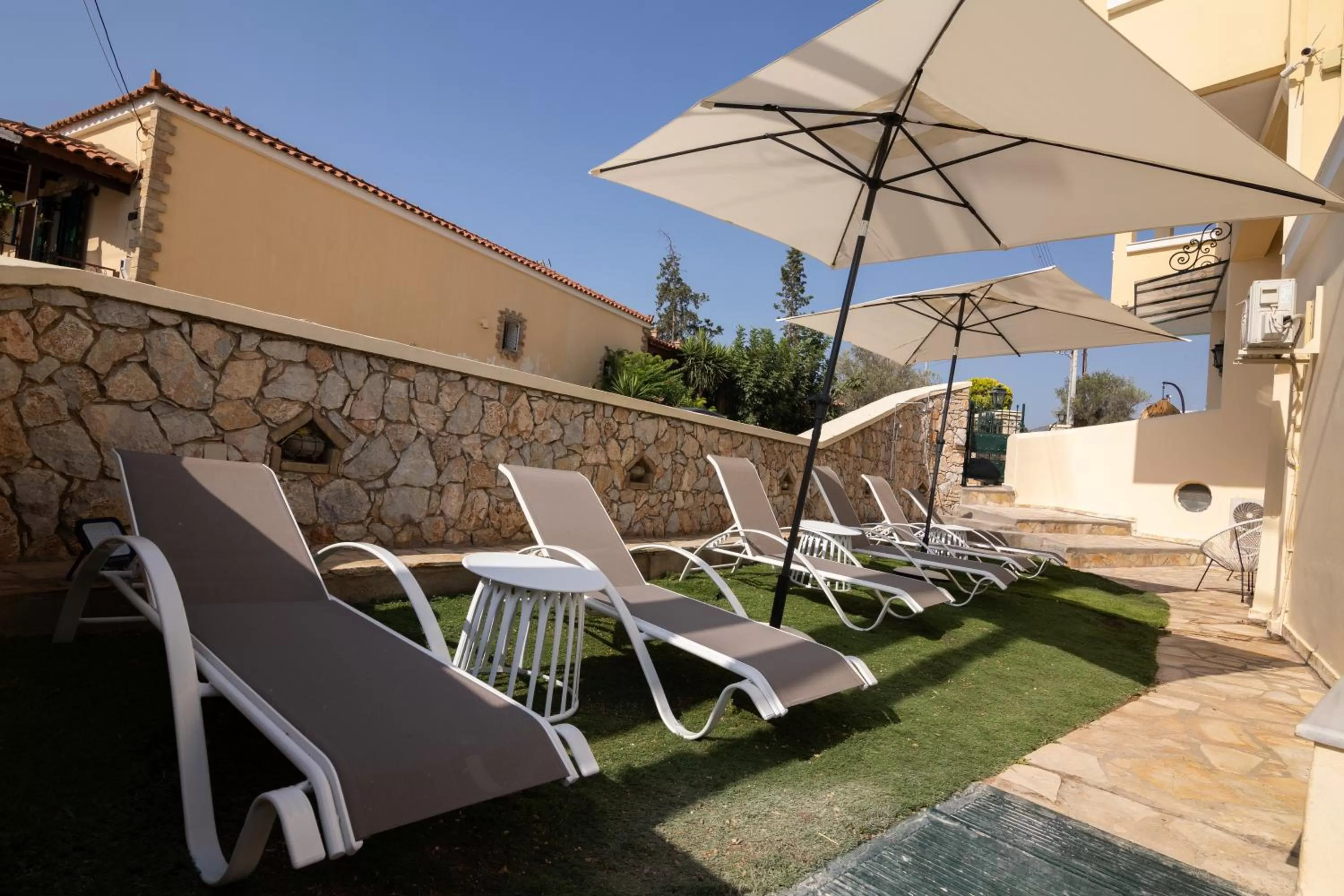 Votsalakia Hotel & Luxury Apartments