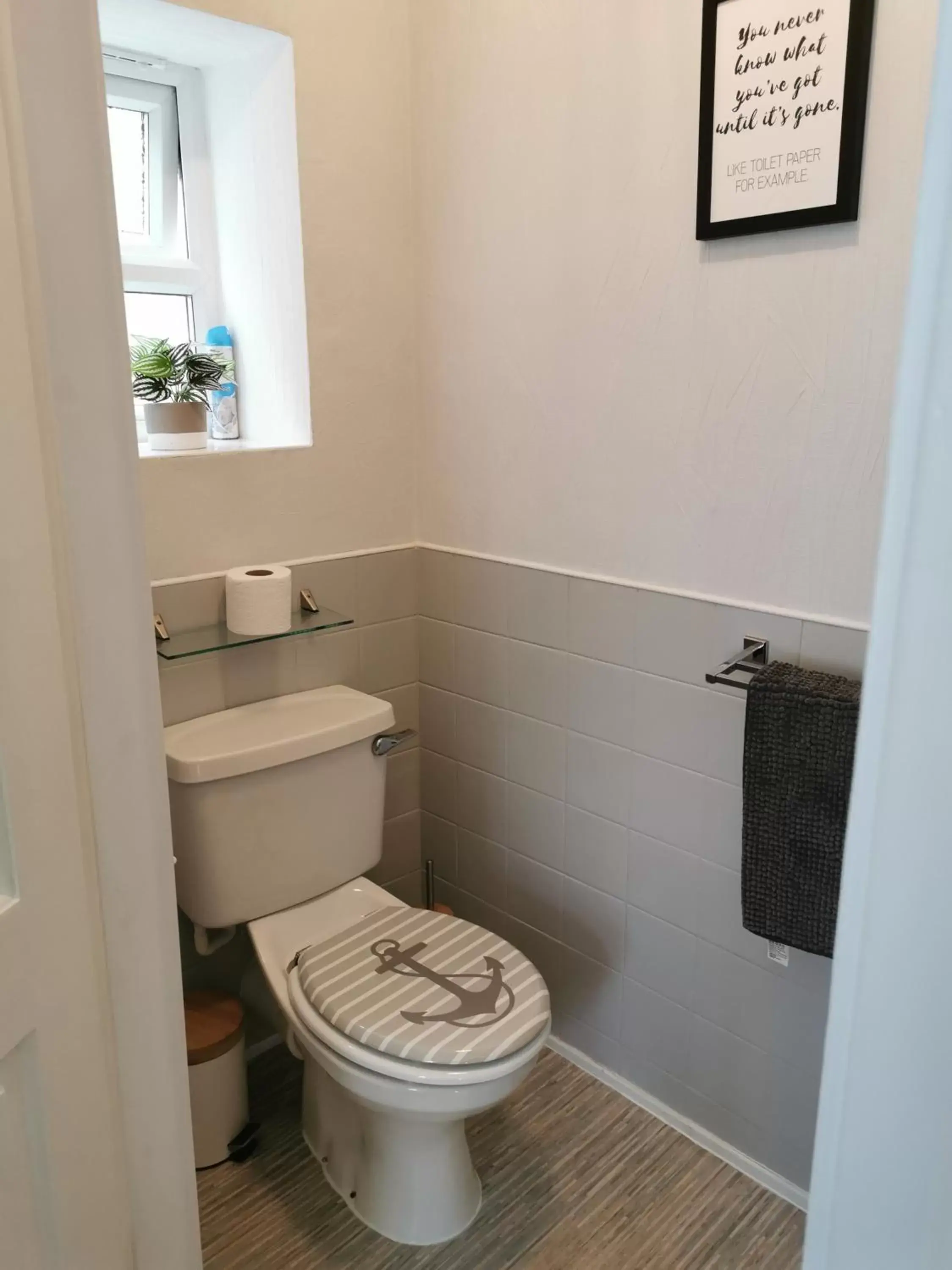 Family Room in The Beaches Family Room in The Beaches