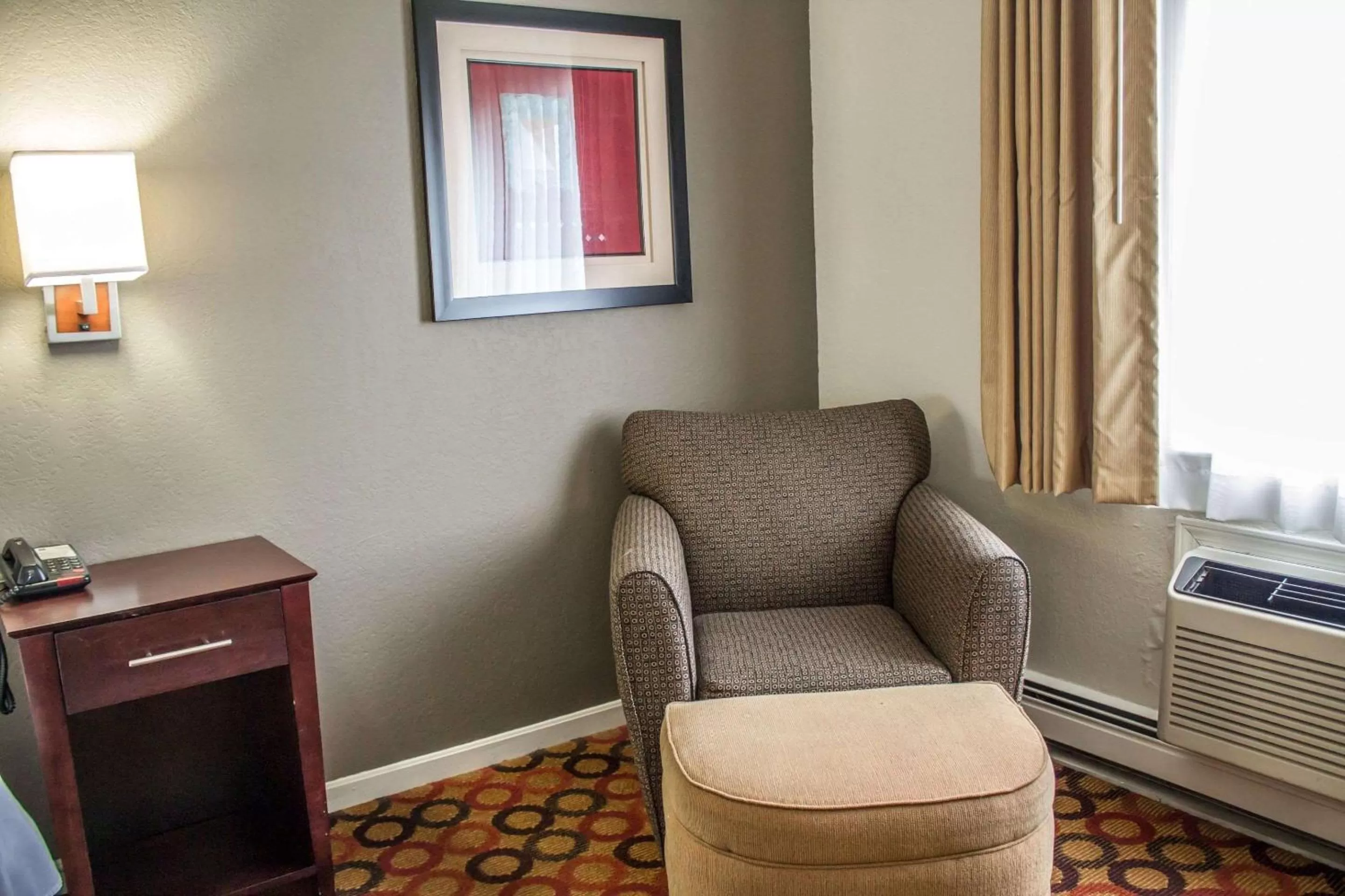 Standard King Room - Non-Smoking  in Comfort Inn Sandusky