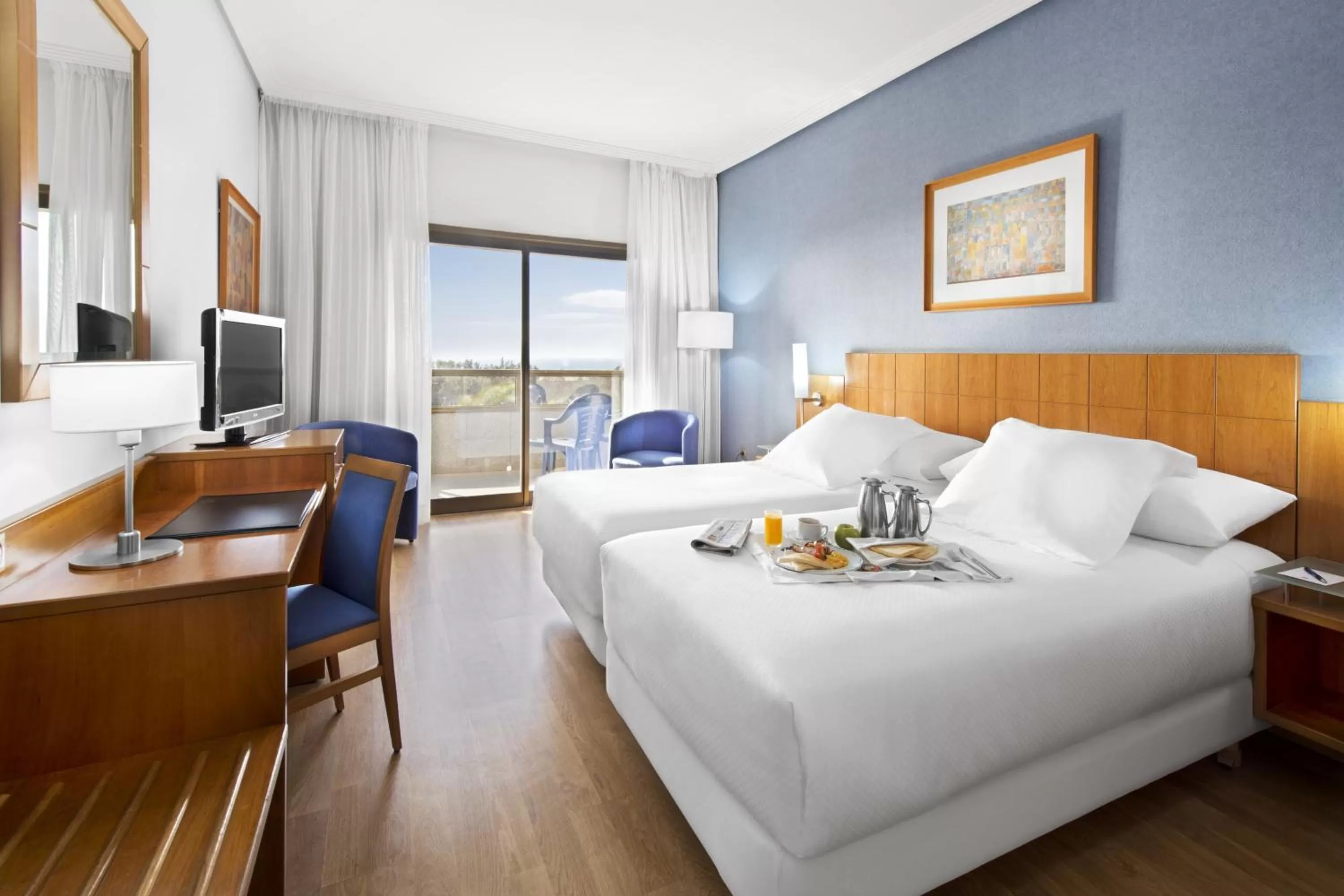 Bedroom, Bed in Elba Vecindario Aeropuerto Business & Convention Hotel