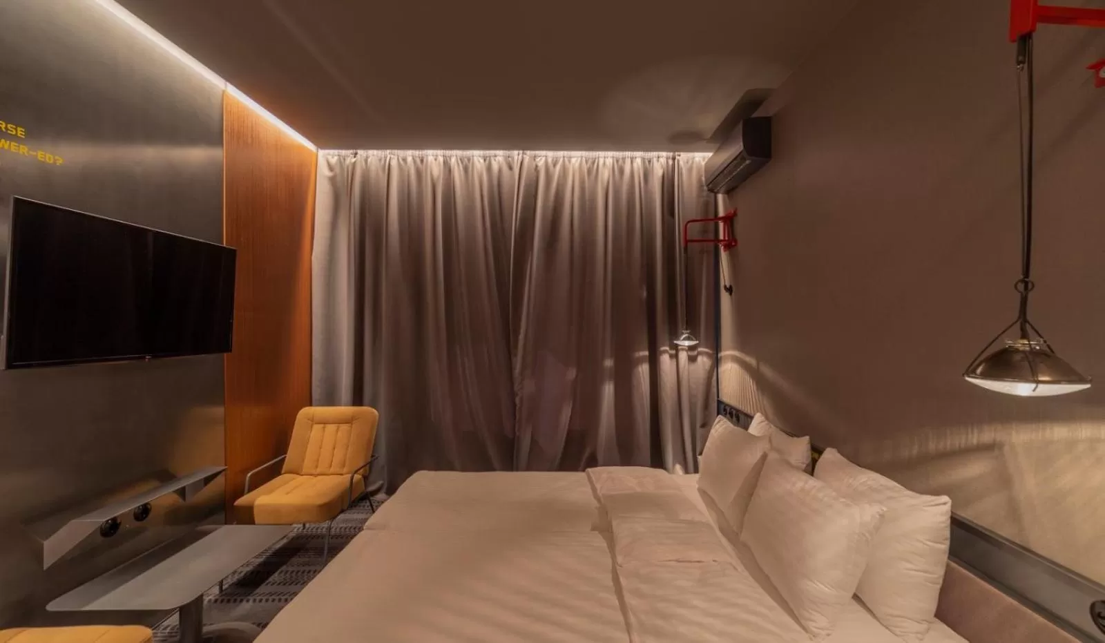 Bed in Дизайн-готель ROAD