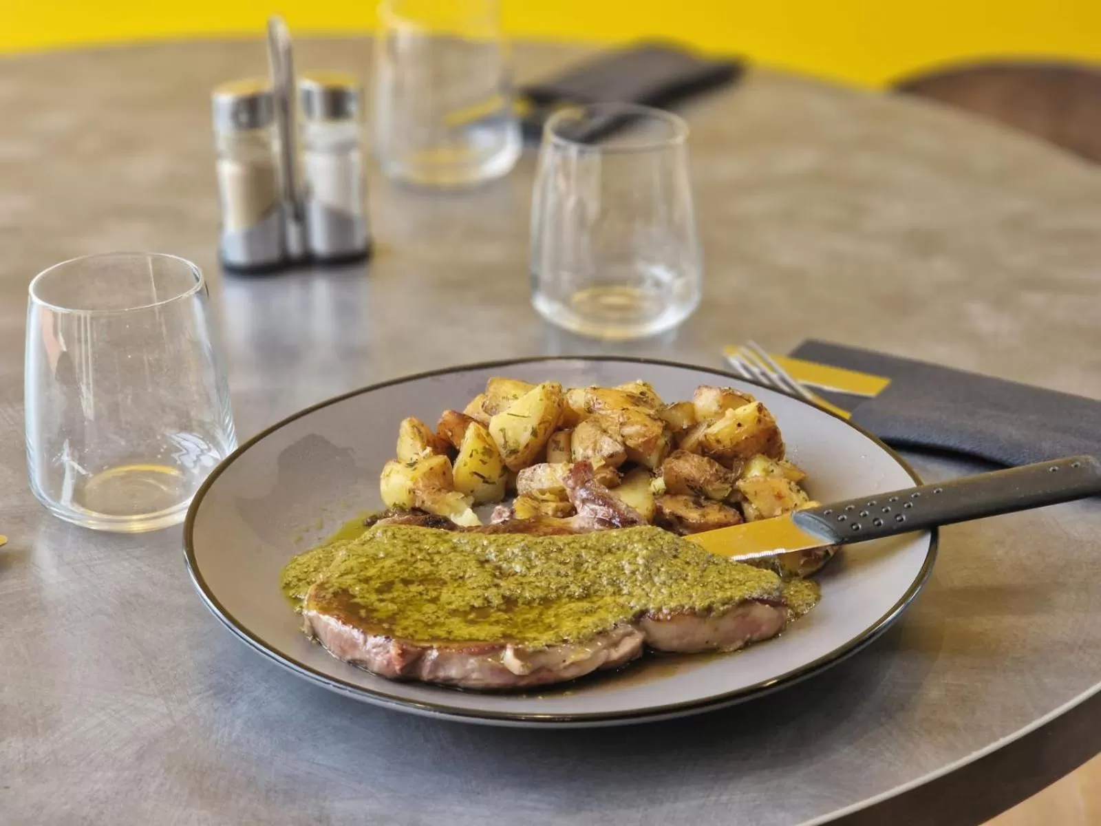 Restaurant/places to eat in Campanile Perpignan Nord - Aéroport