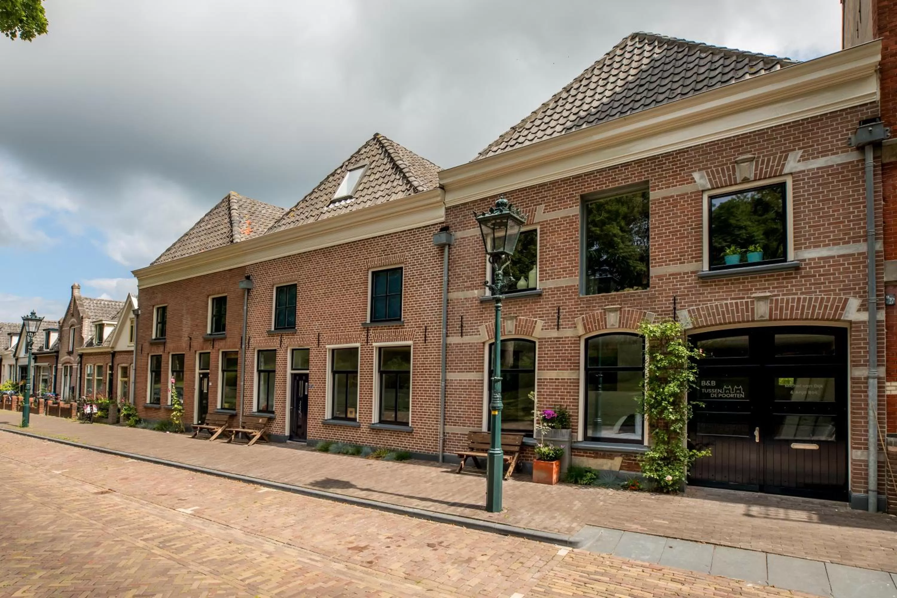 Street view, Property Building in Bed&Breakfast Tussen de Poorten