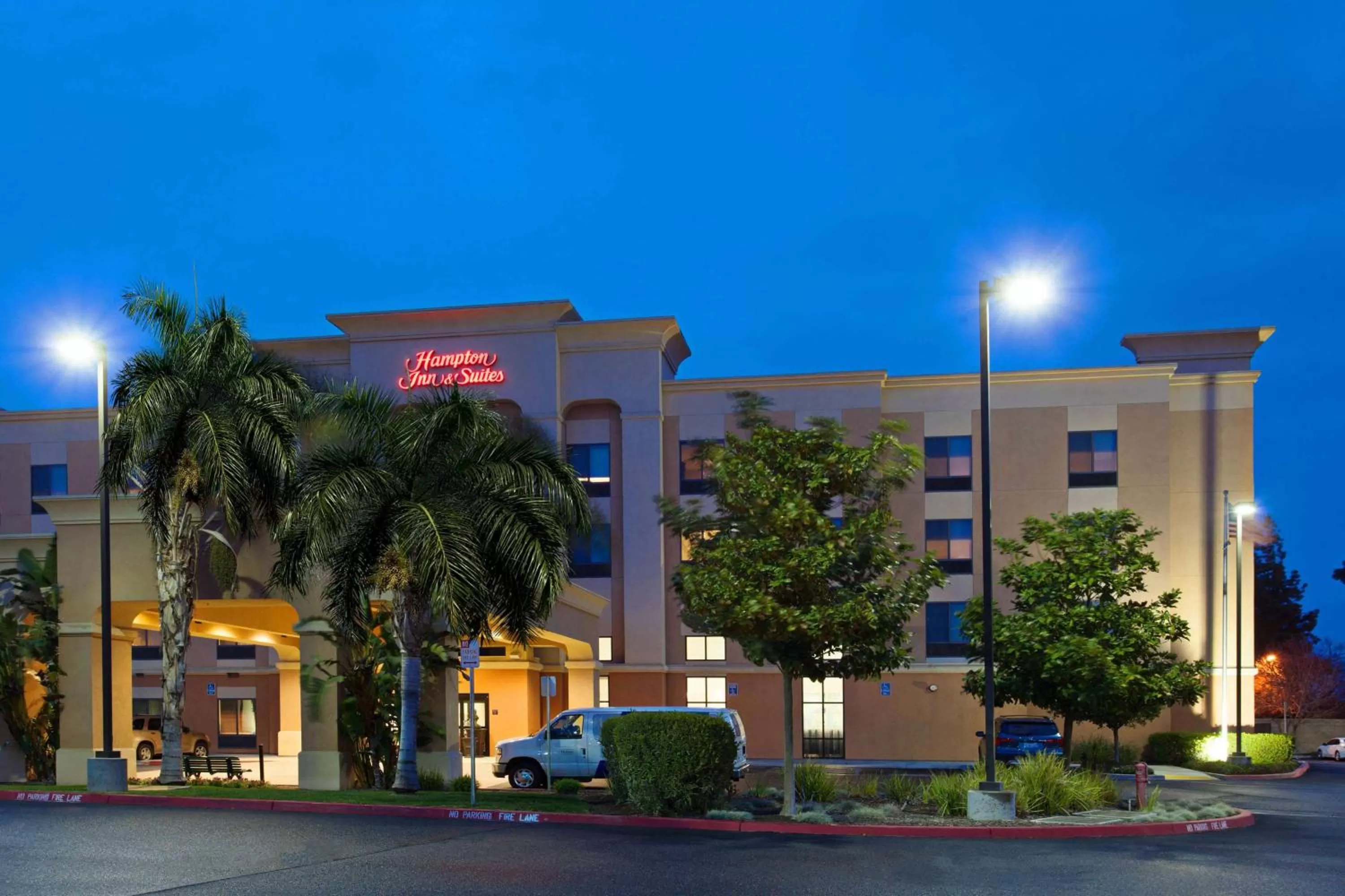 Property building in Hampton Inn & Suites Clovis Airport North