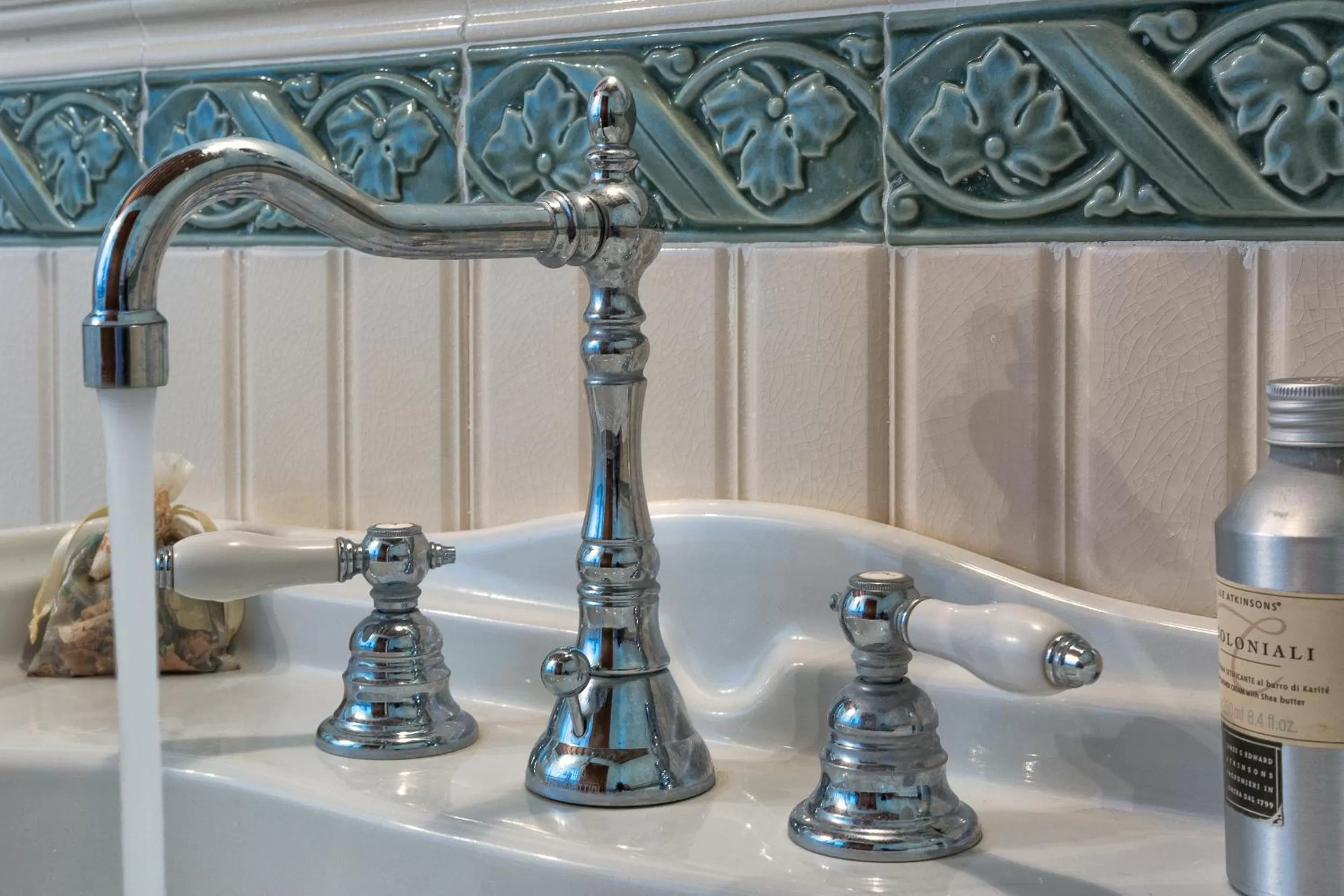 Bathroom in Pisa Holidays