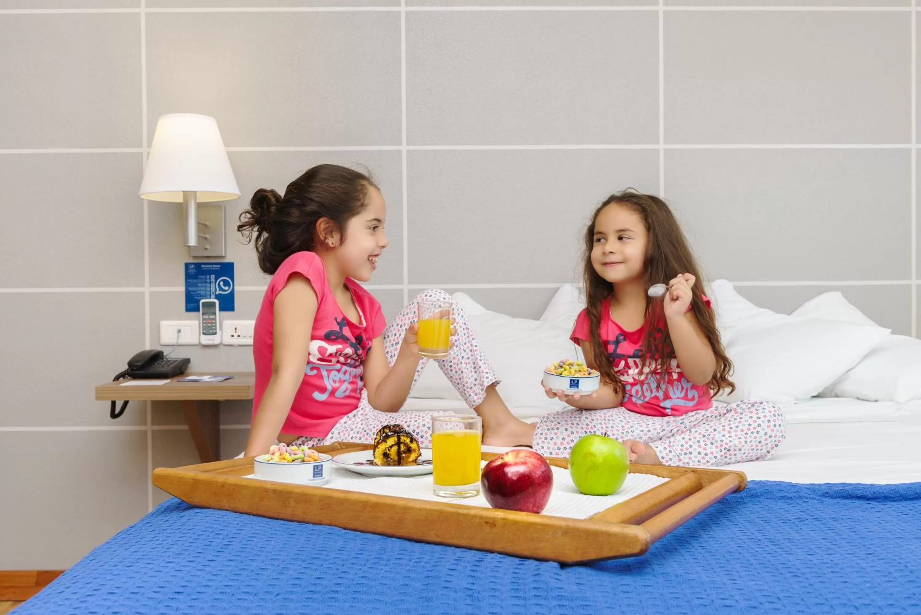 Bed in Hotel LP Santa Cruz Centro