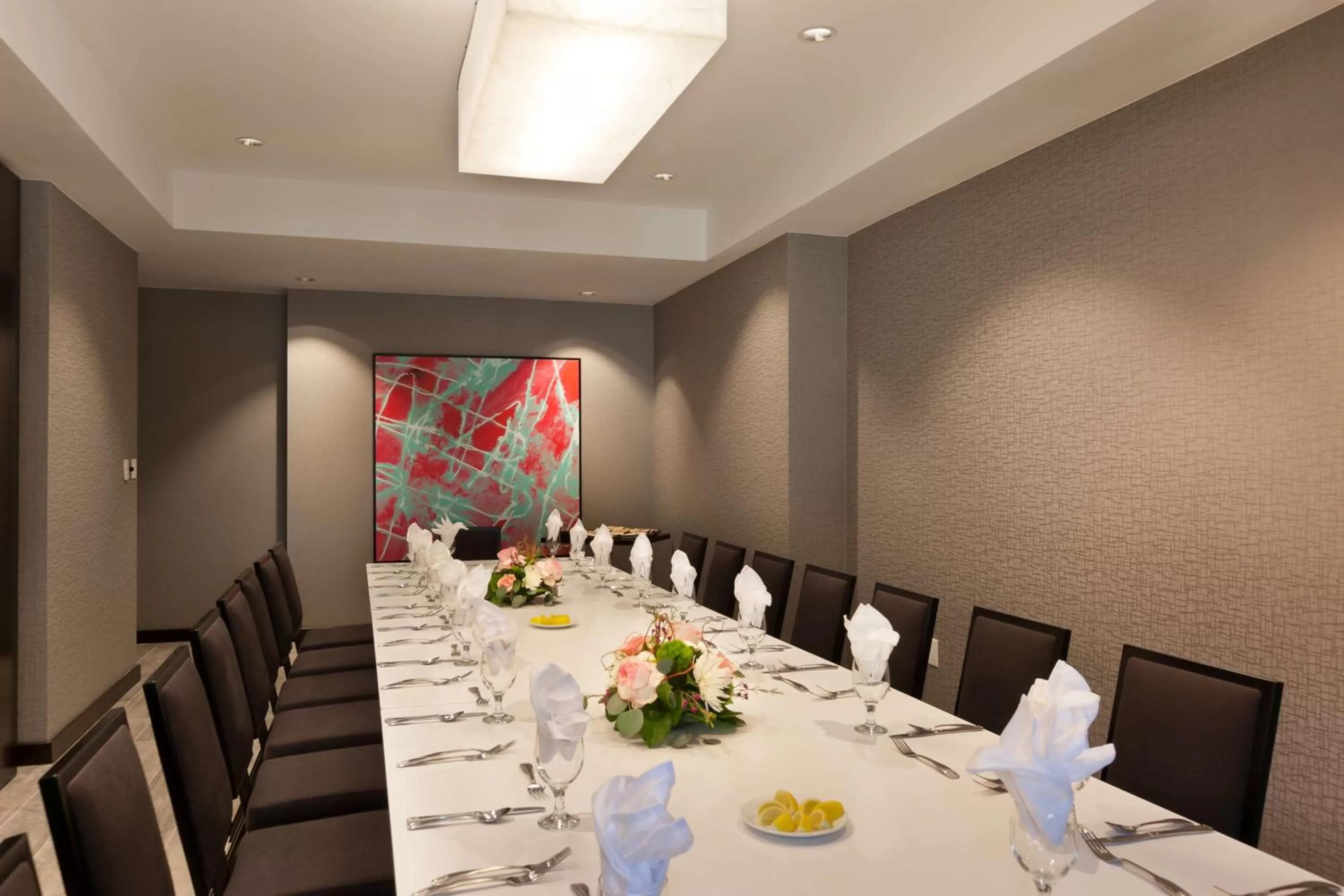 Meeting/conference room in DoubleTree by Hilton Hotel & Suites Houston by the Galleria