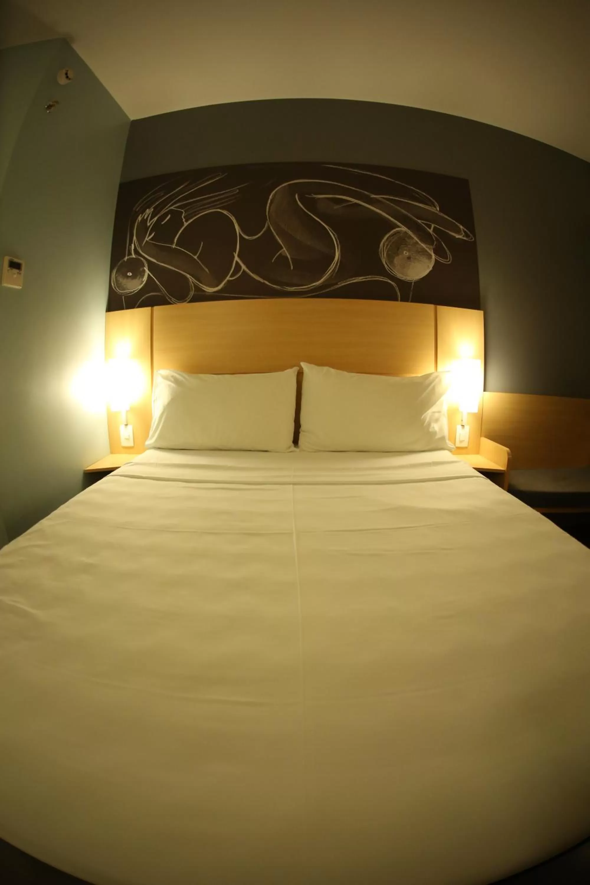 Bed in ibis Jatai