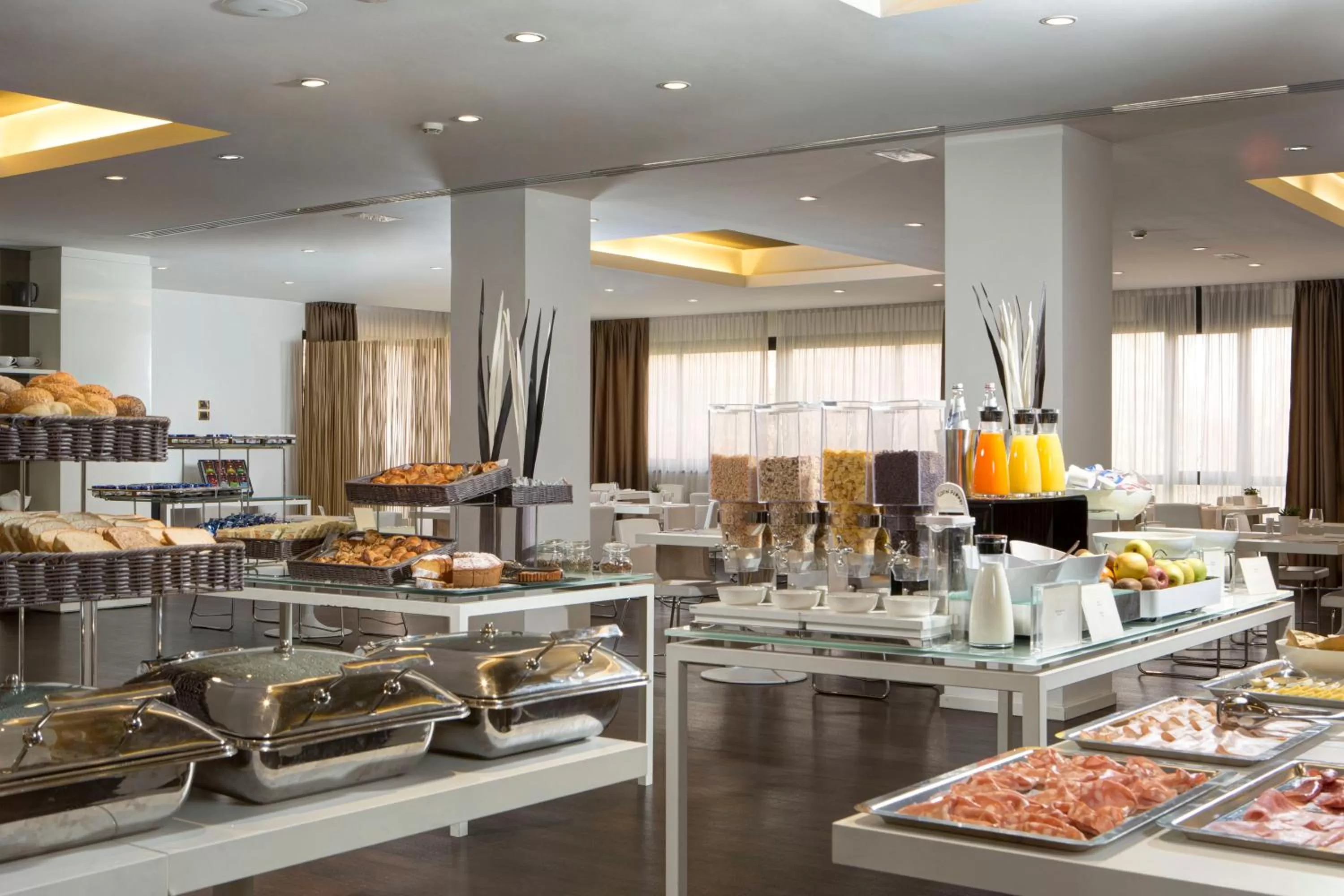 Buffet breakfast in Best Western Plus Tower Hotel Bologna