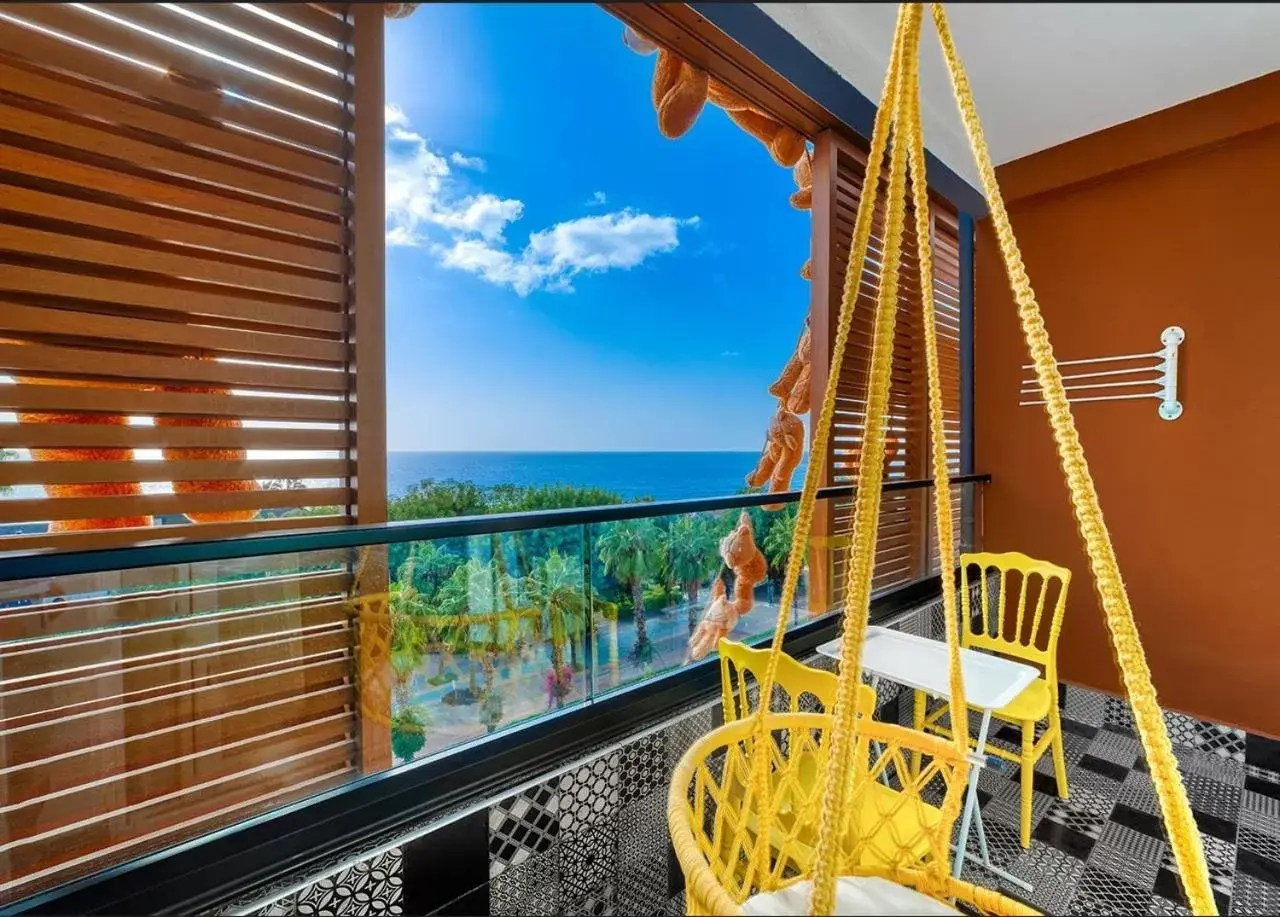 Deluxe Double Room with Sea View in Anjeliq Downtown Boutique Hotel Deluxe Double Room with Sea View in Anjeliq Downtown Boutique Hotel