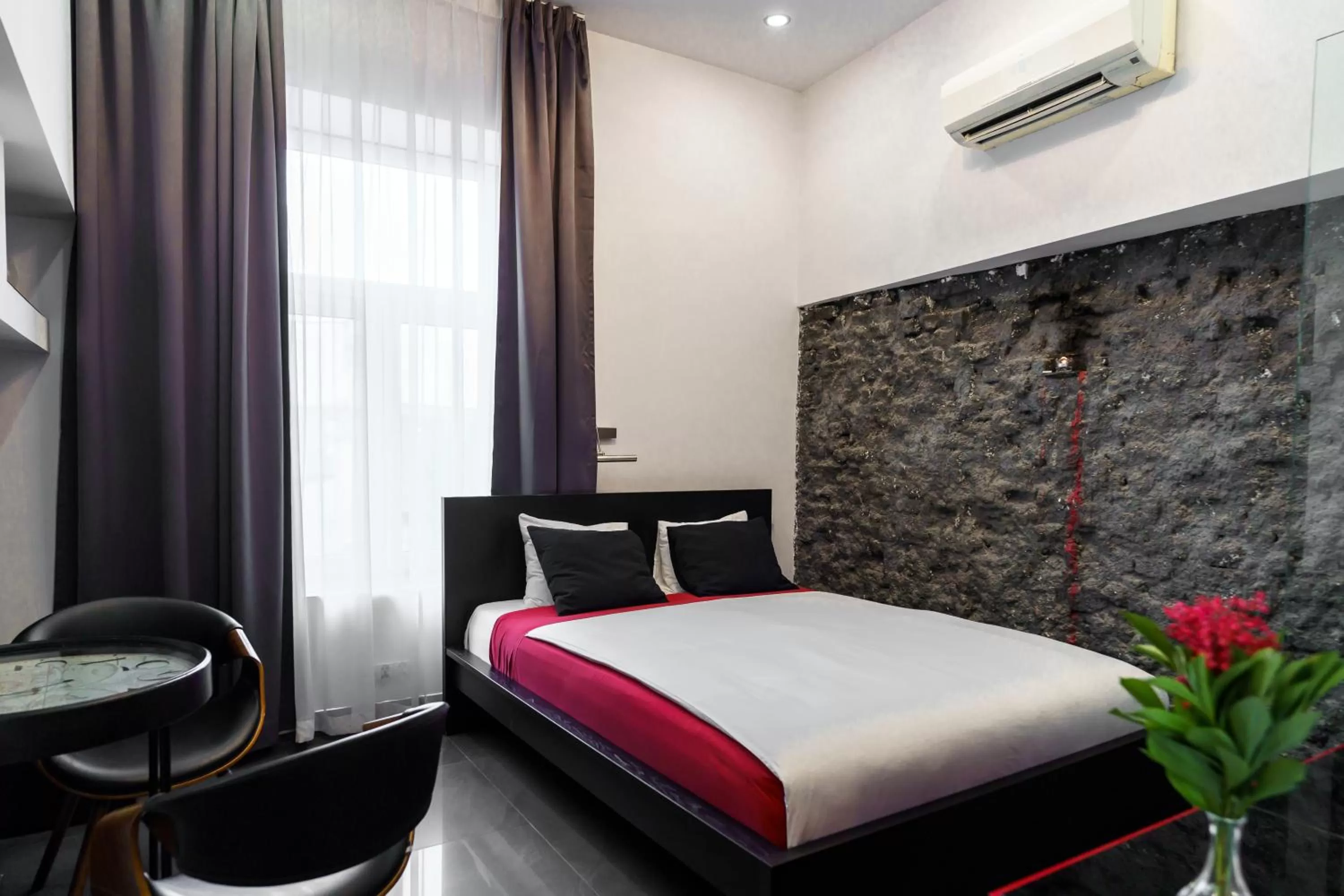 Photo of the whole room, Bed in Komorowski Luxury Guest Rooms