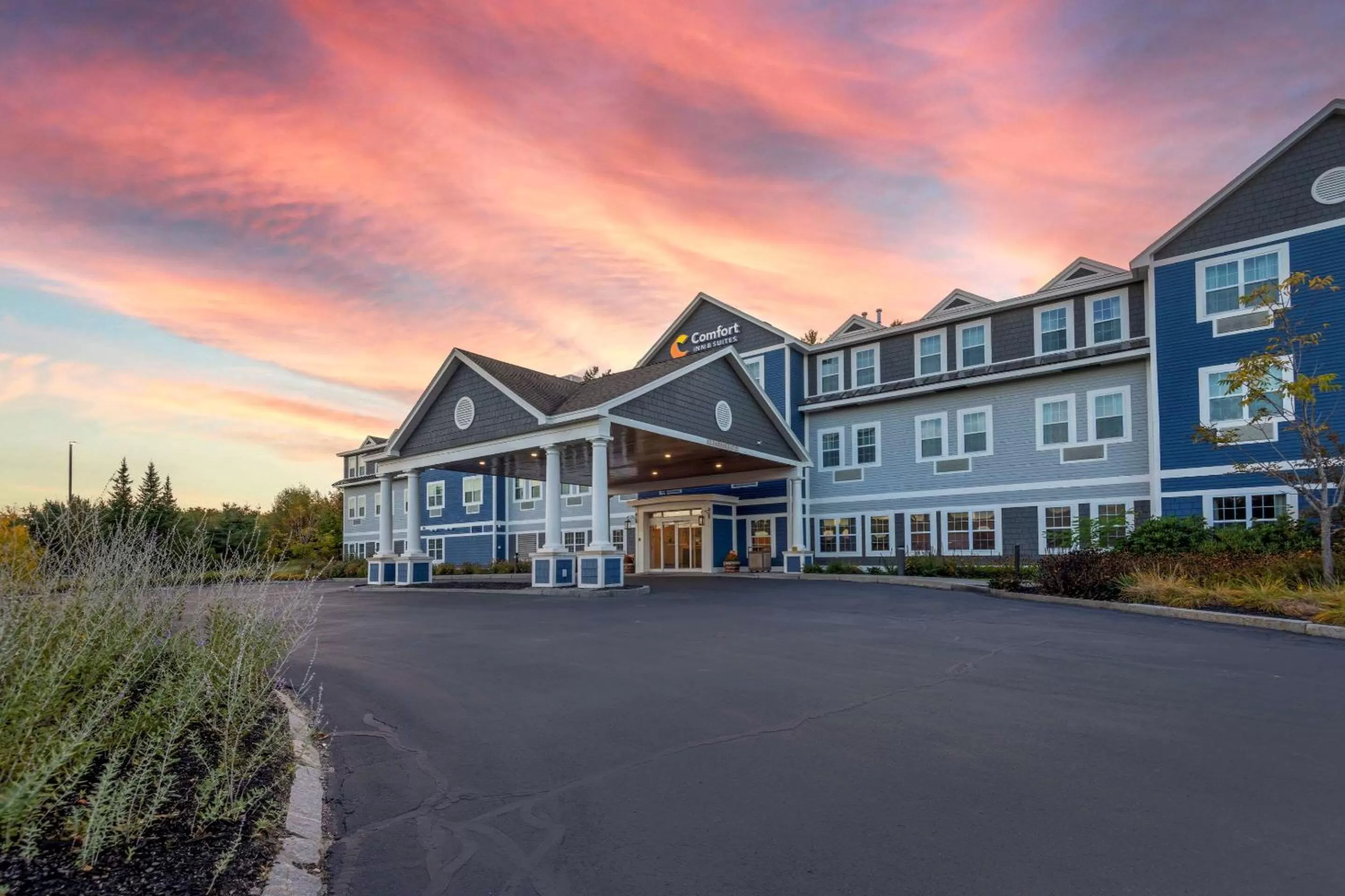 Property building in Comfort Inn & Suites Wilton