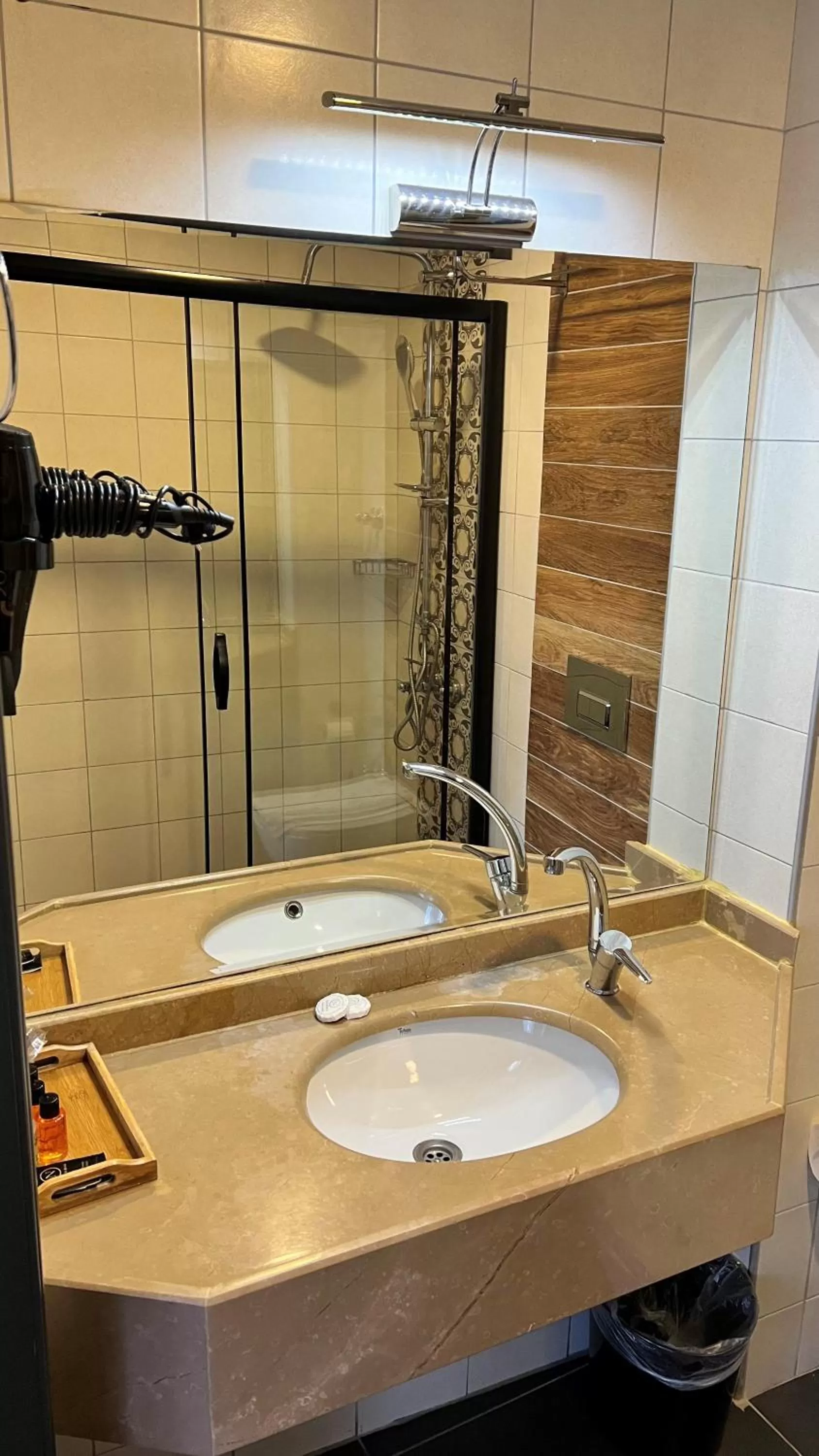 Bathroom in Nomade Old City Hotel