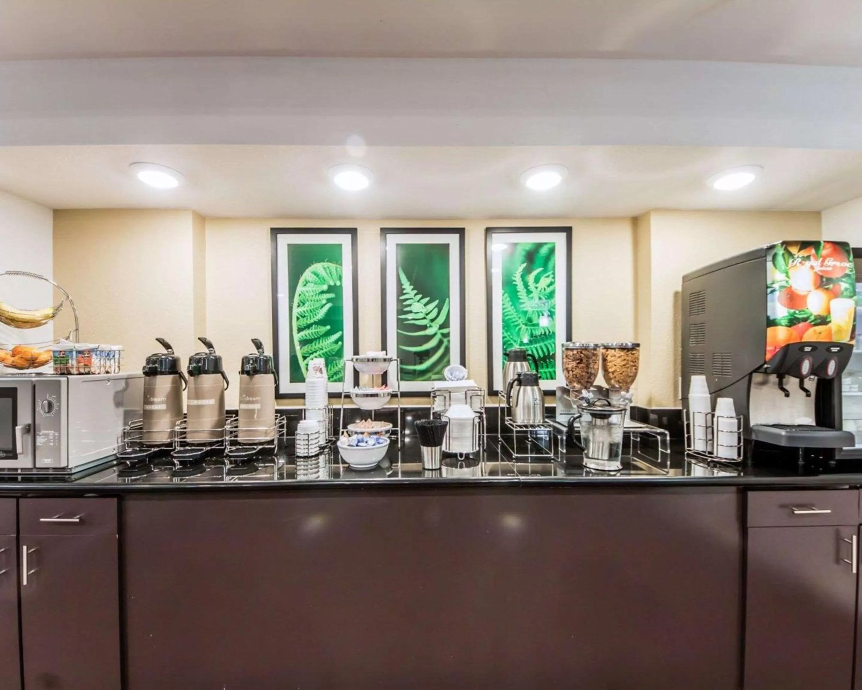 Restaurant/places to eat in Sleep Inn & Suites Guthrie - Edmond North