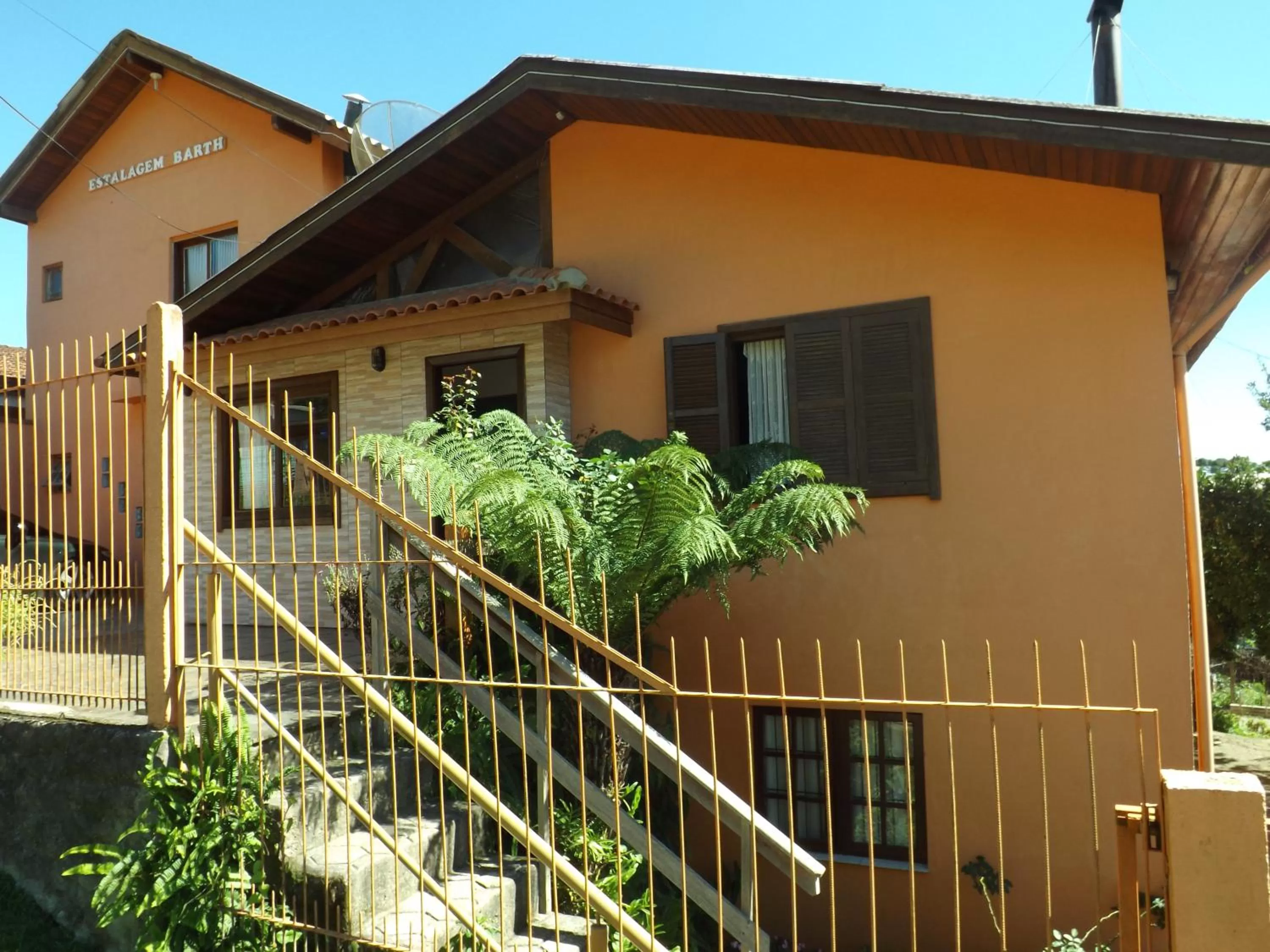 Facade/entrance, Property Building in Pousada Barth