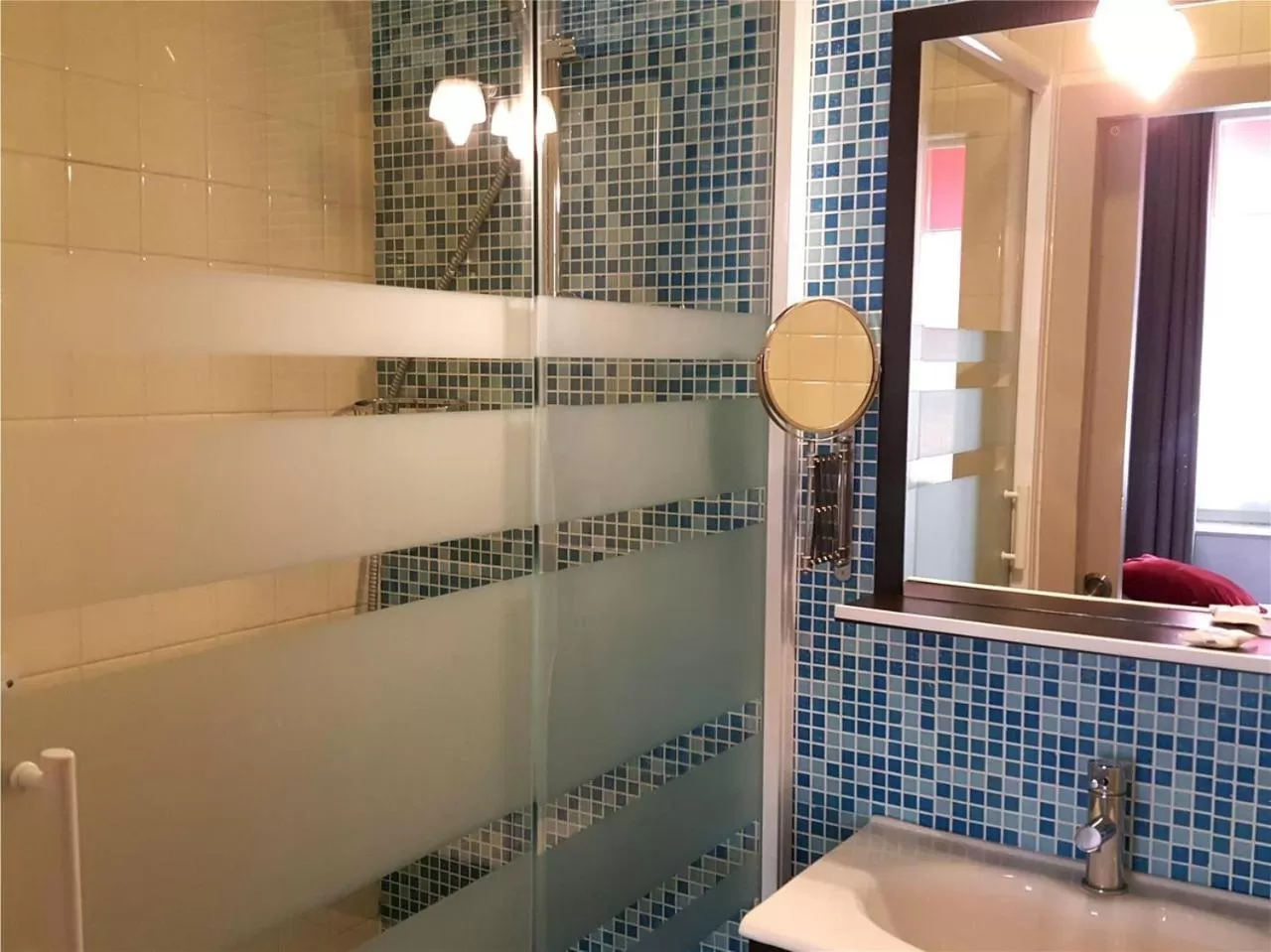 Decorative detail in Hôtel Mille et une Feuilles