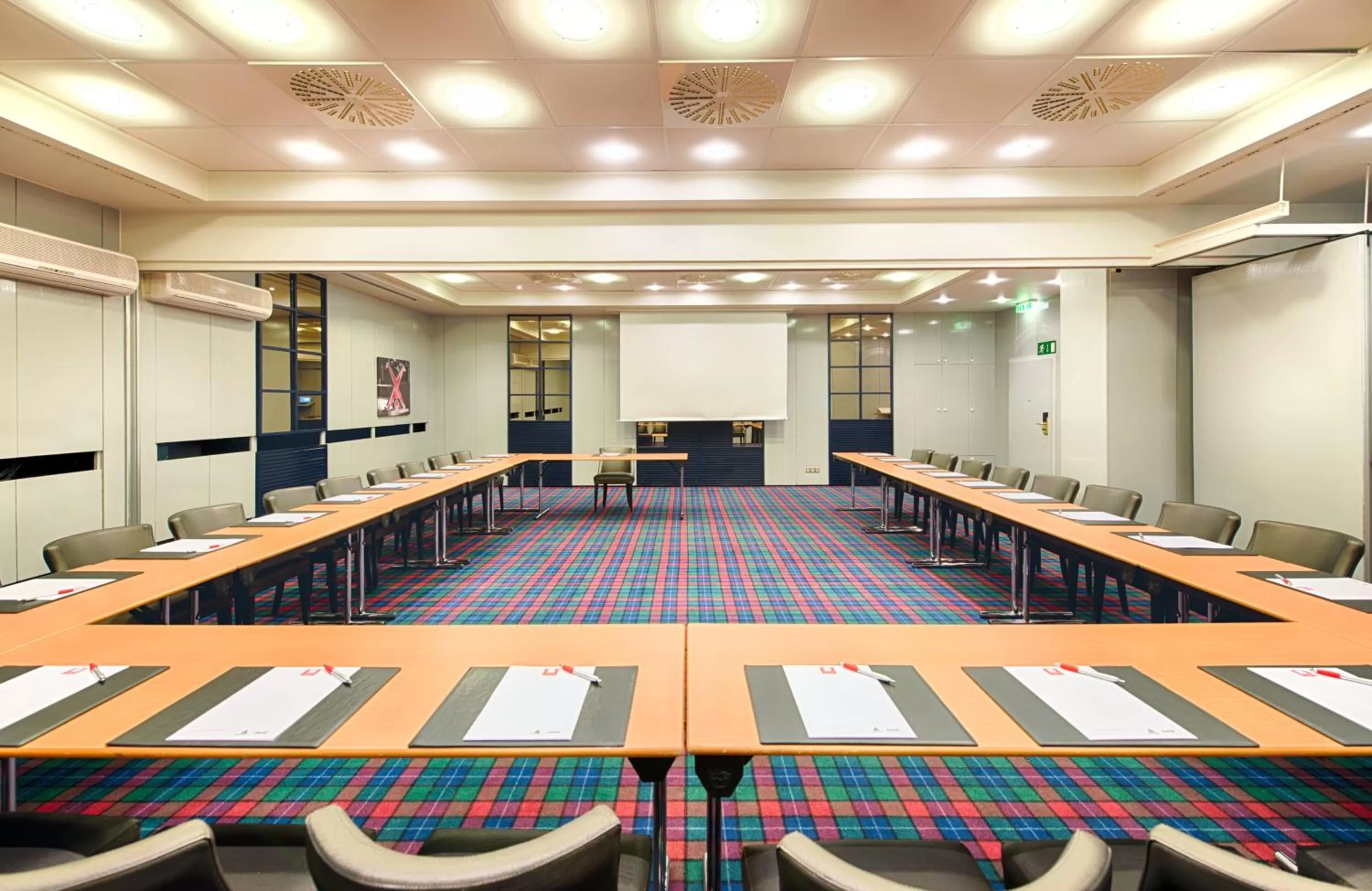 Meeting/conference room in Leonardo Royal Hotel Düsseldorf Königsallee