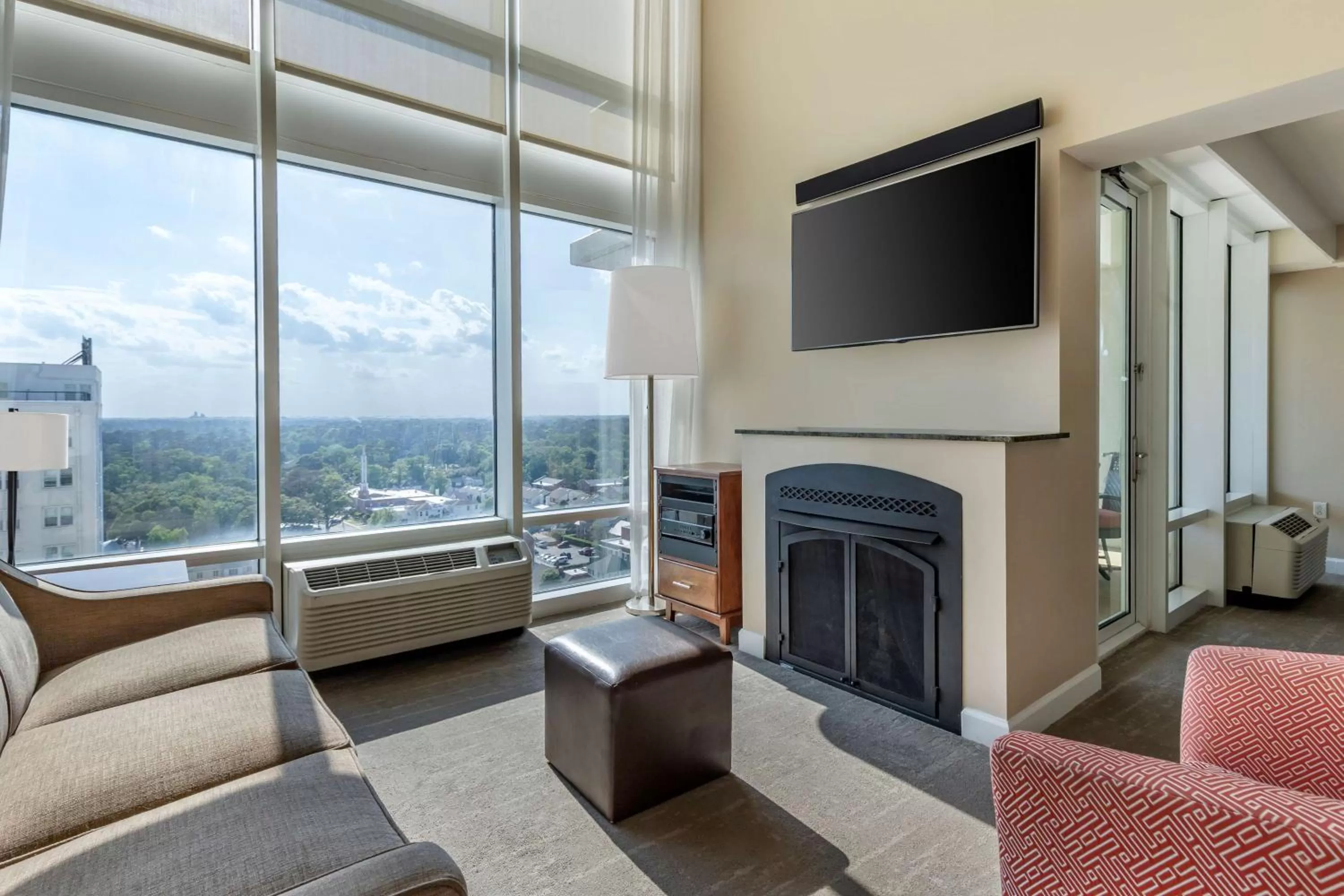 Living room in Hilton Vacation Club Ocean Beach Club Virginia Beach