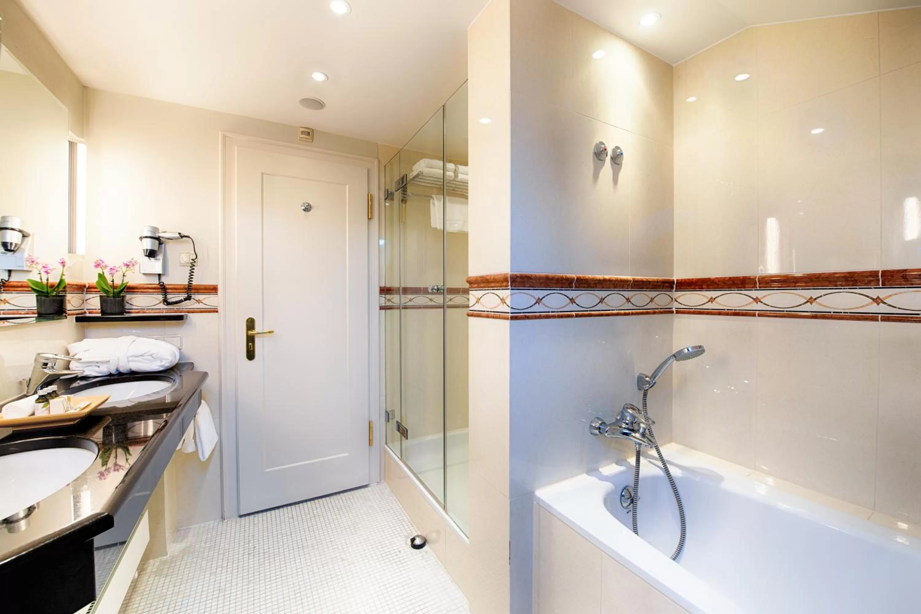 Bathroom in Hotel Villa Geyerswörth