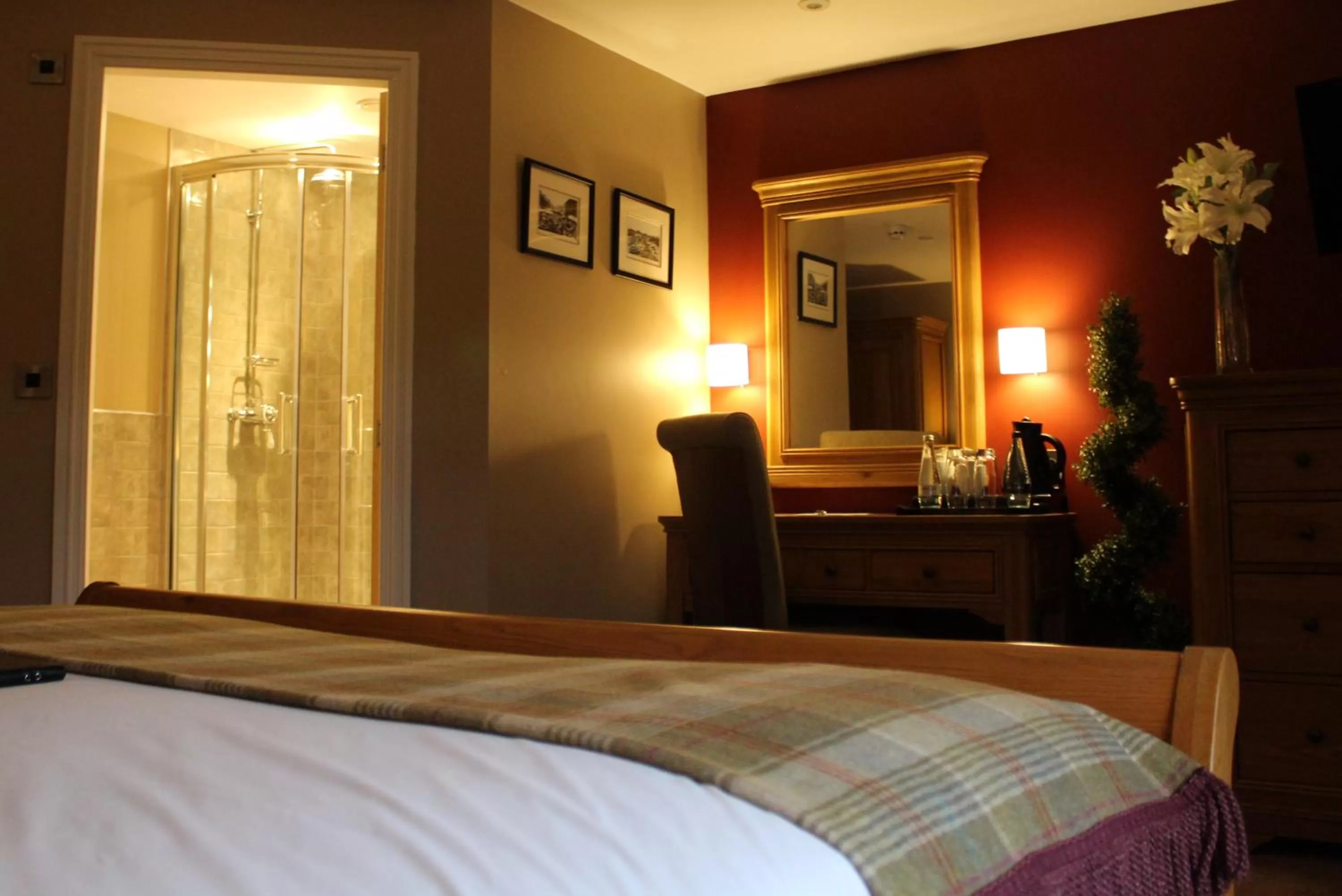 Bedroom, Bed in Blue Bell Country Inn