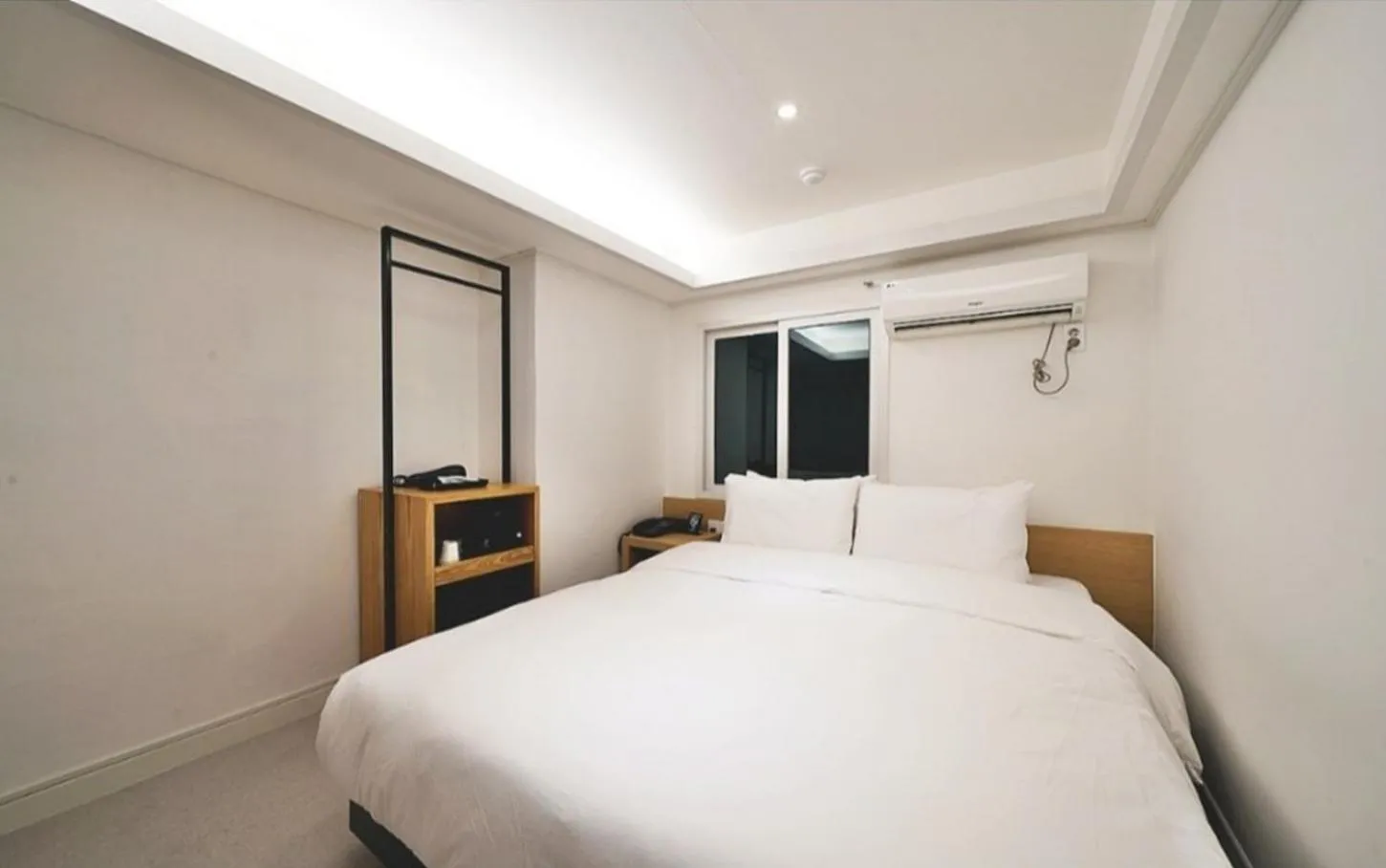 Property building, Bed in Busan Seomyeon Business Hotel J7