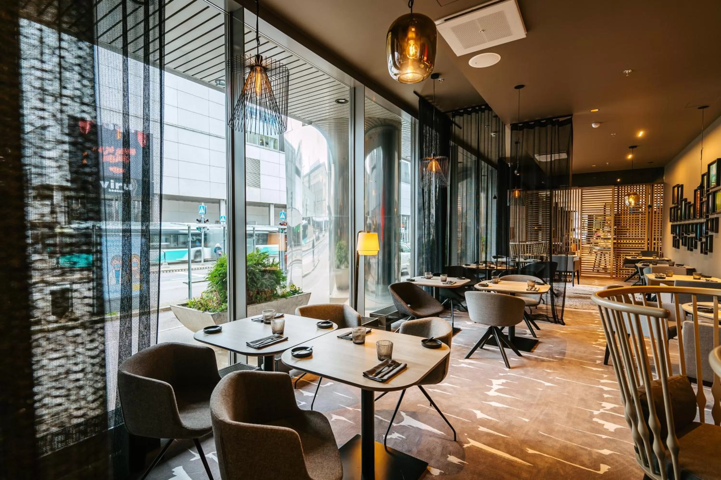 Restaurant/places to eat in Tallink City Hotel