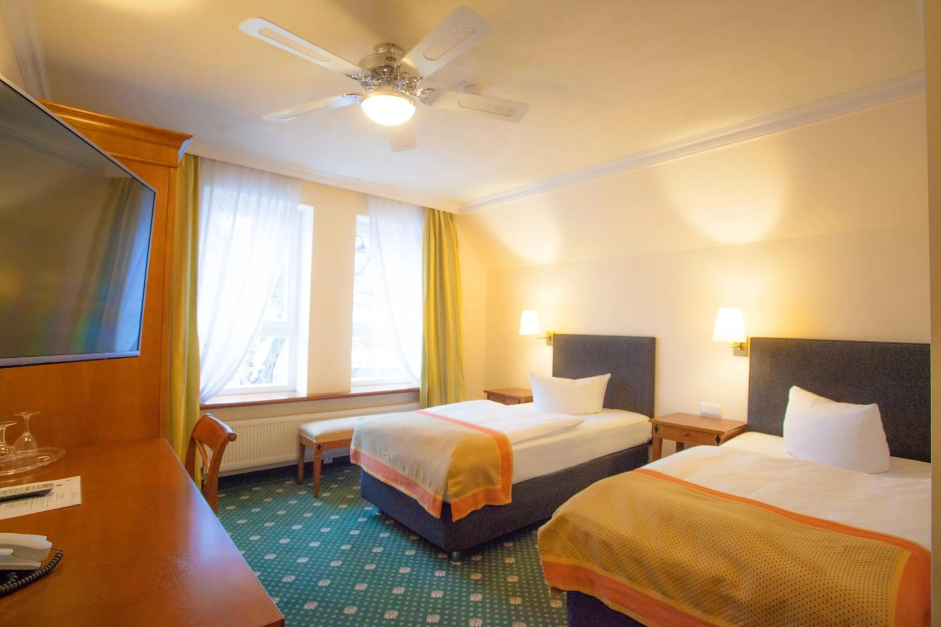 Photo of the whole room, Bed in Stadthotel Herzog Ludwig