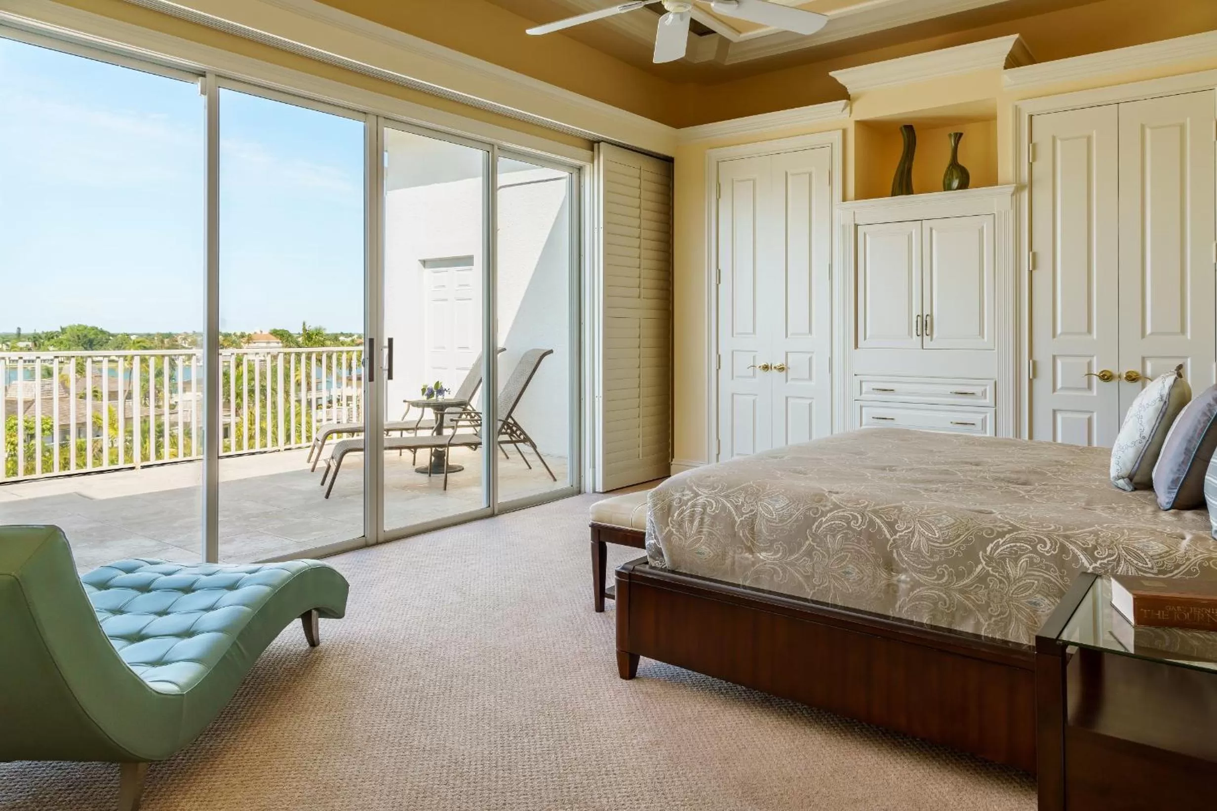 Bedroom, Bed in Olde Marco Island Inn and Suites