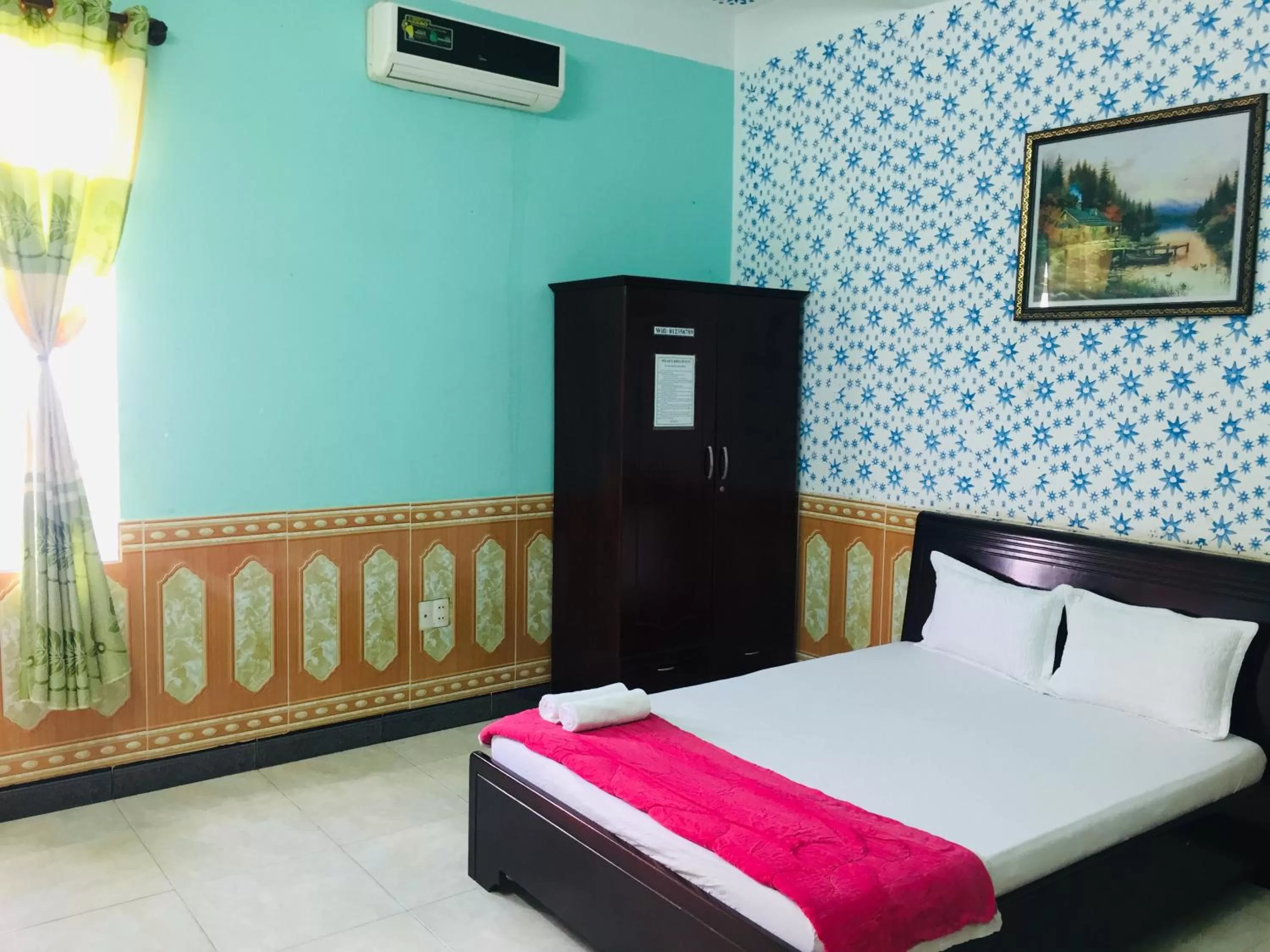 Bed in Tien Dat Motel