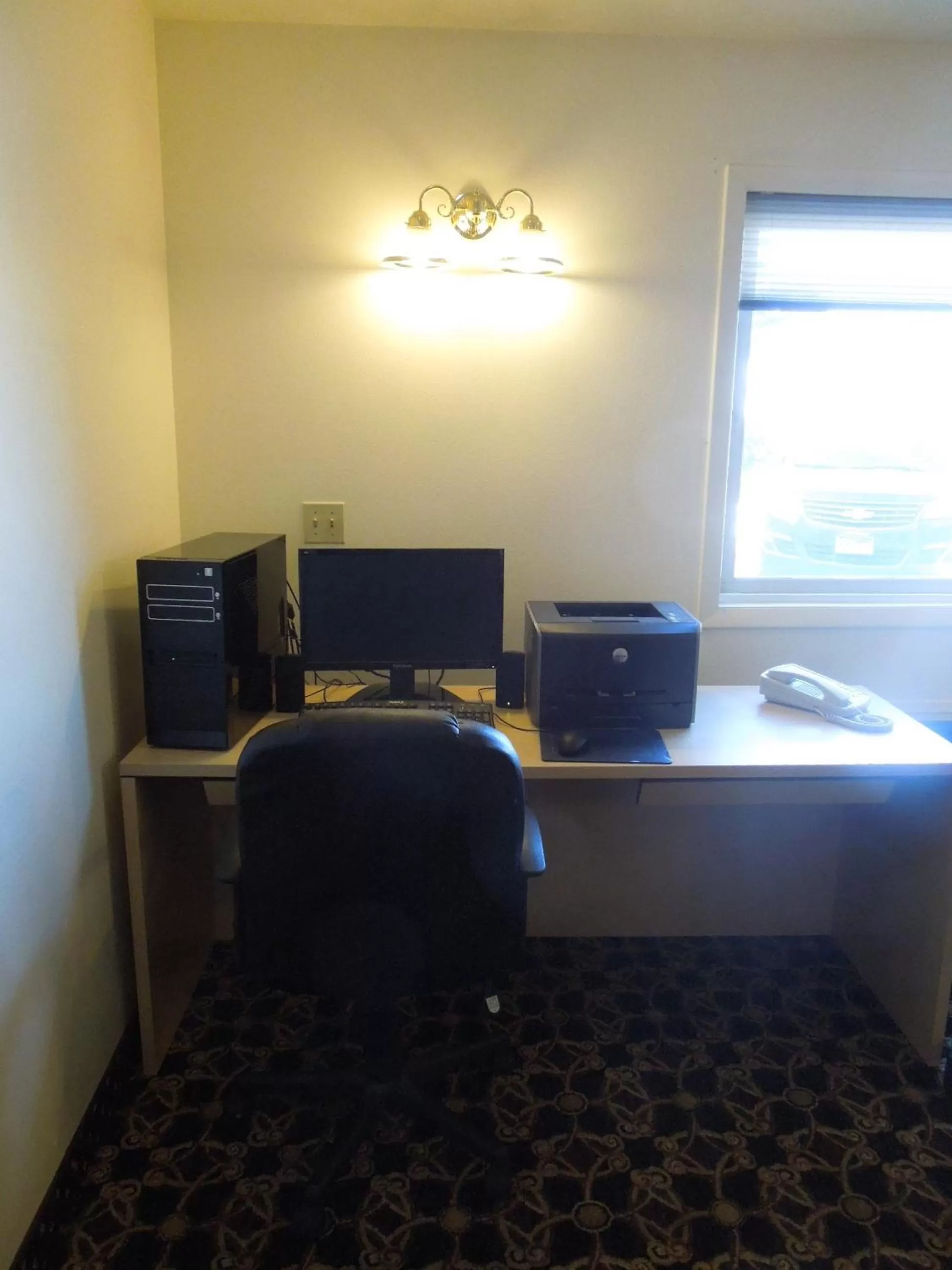 Business facilities in Inn at Lander, Travelodge by Wyndham