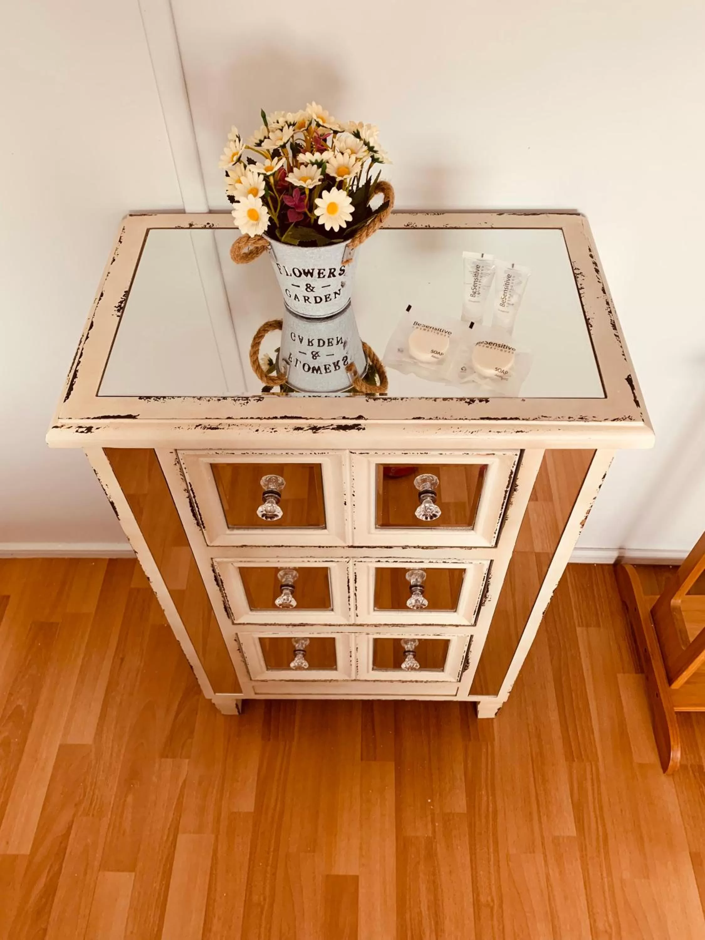 Dining area in Arte Brisa Hostal Boutique