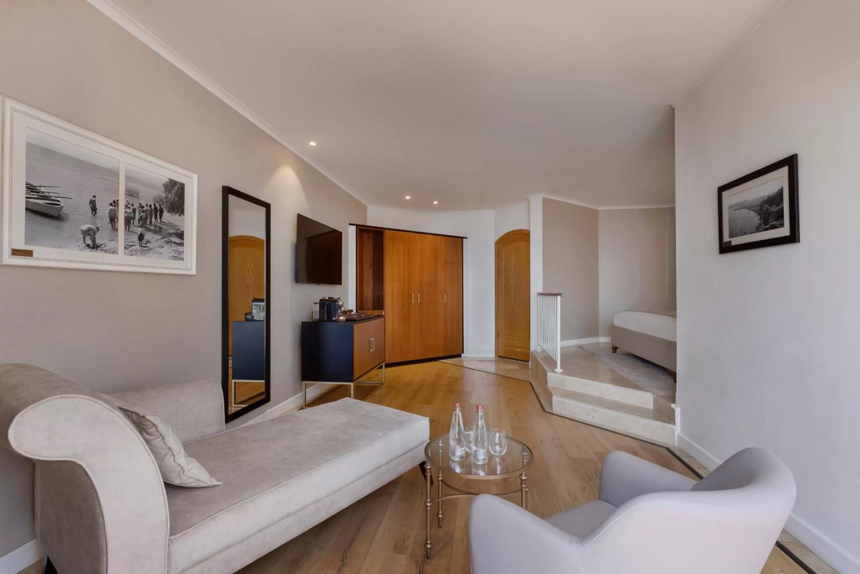 Photo of the whole room in Herbert Samuel Bayit Bagalil Boutique