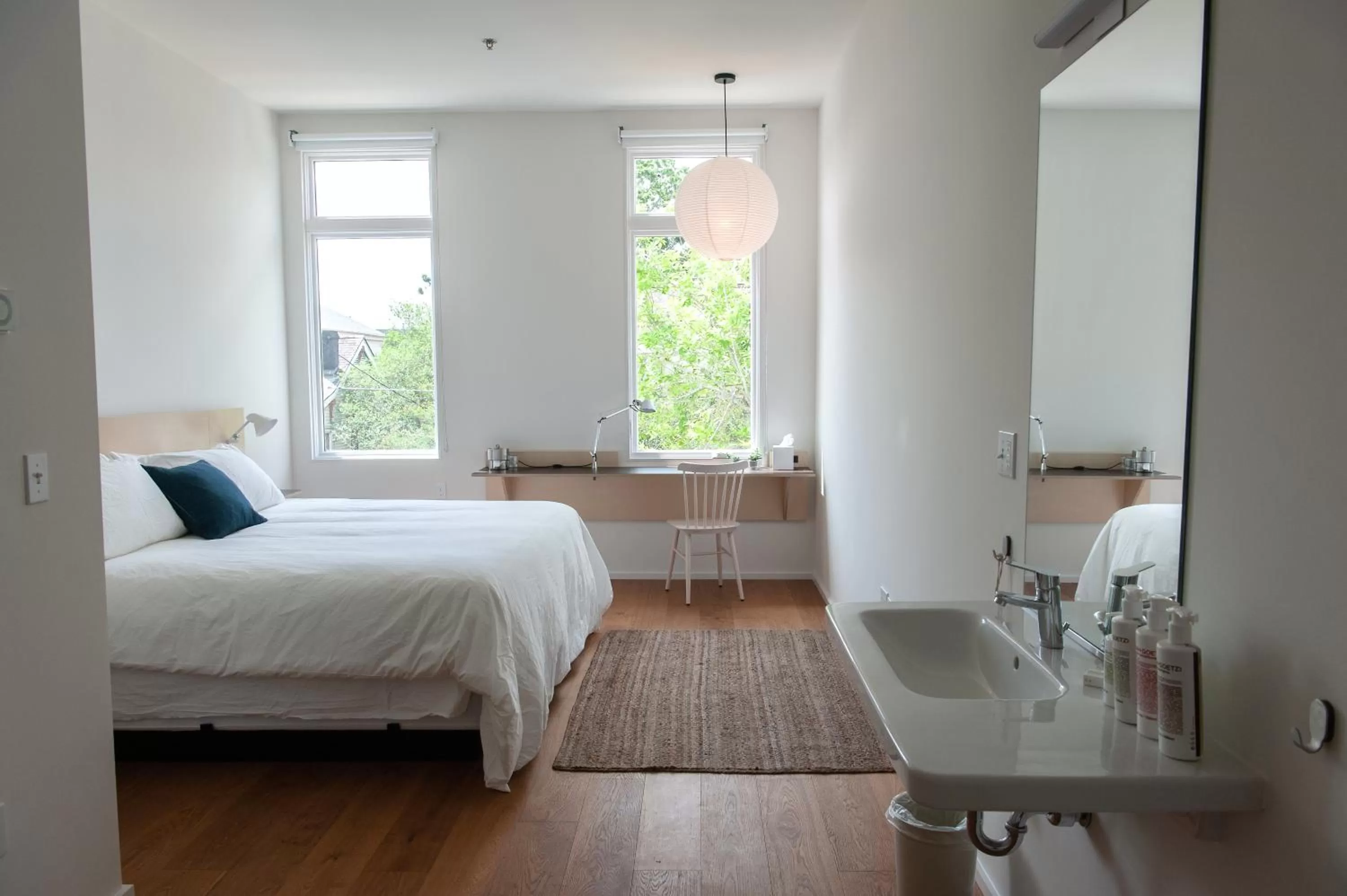 Bed in Travelers New Orleans