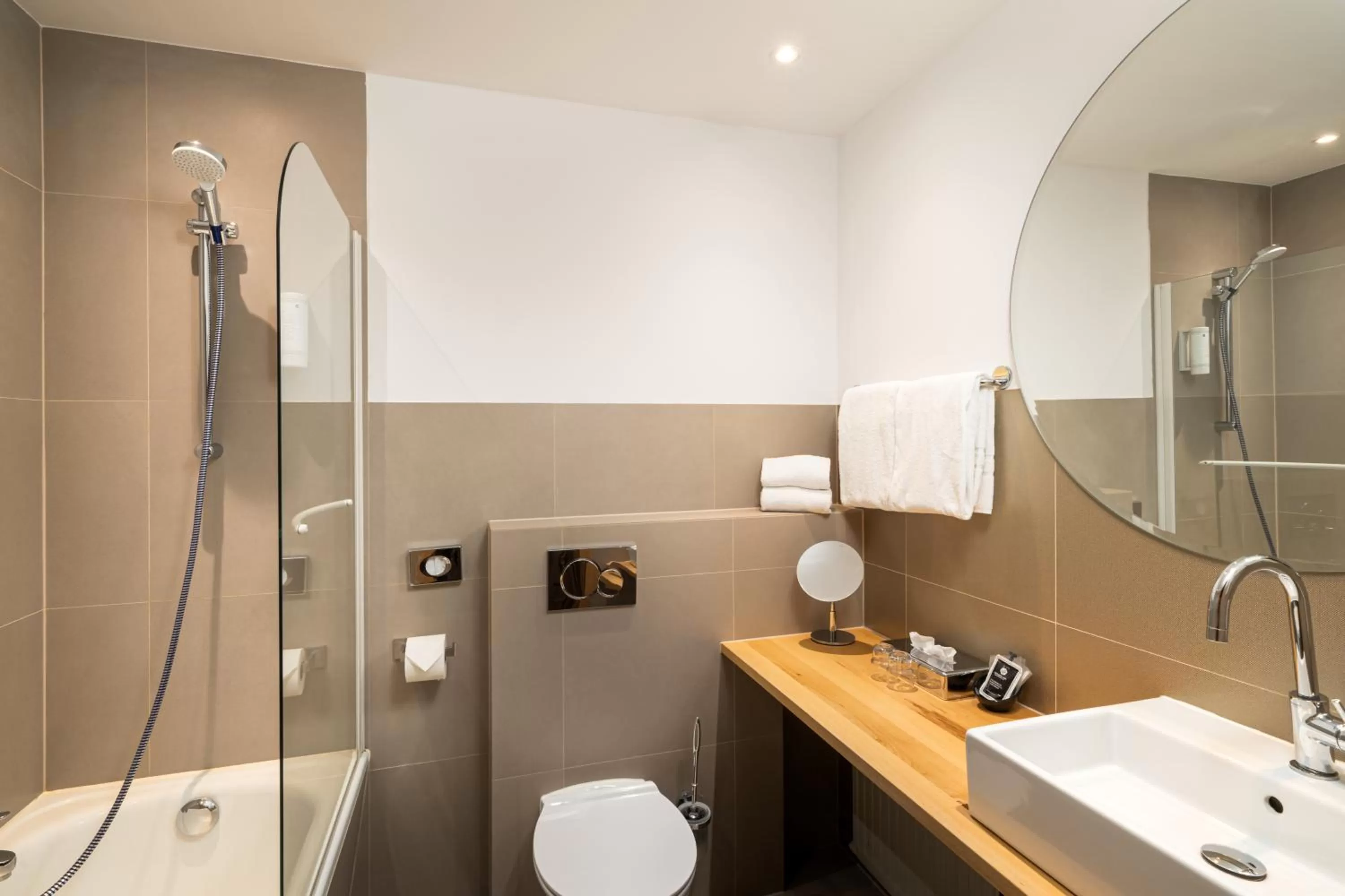 Bathroom in Arthotel ANA Goggl