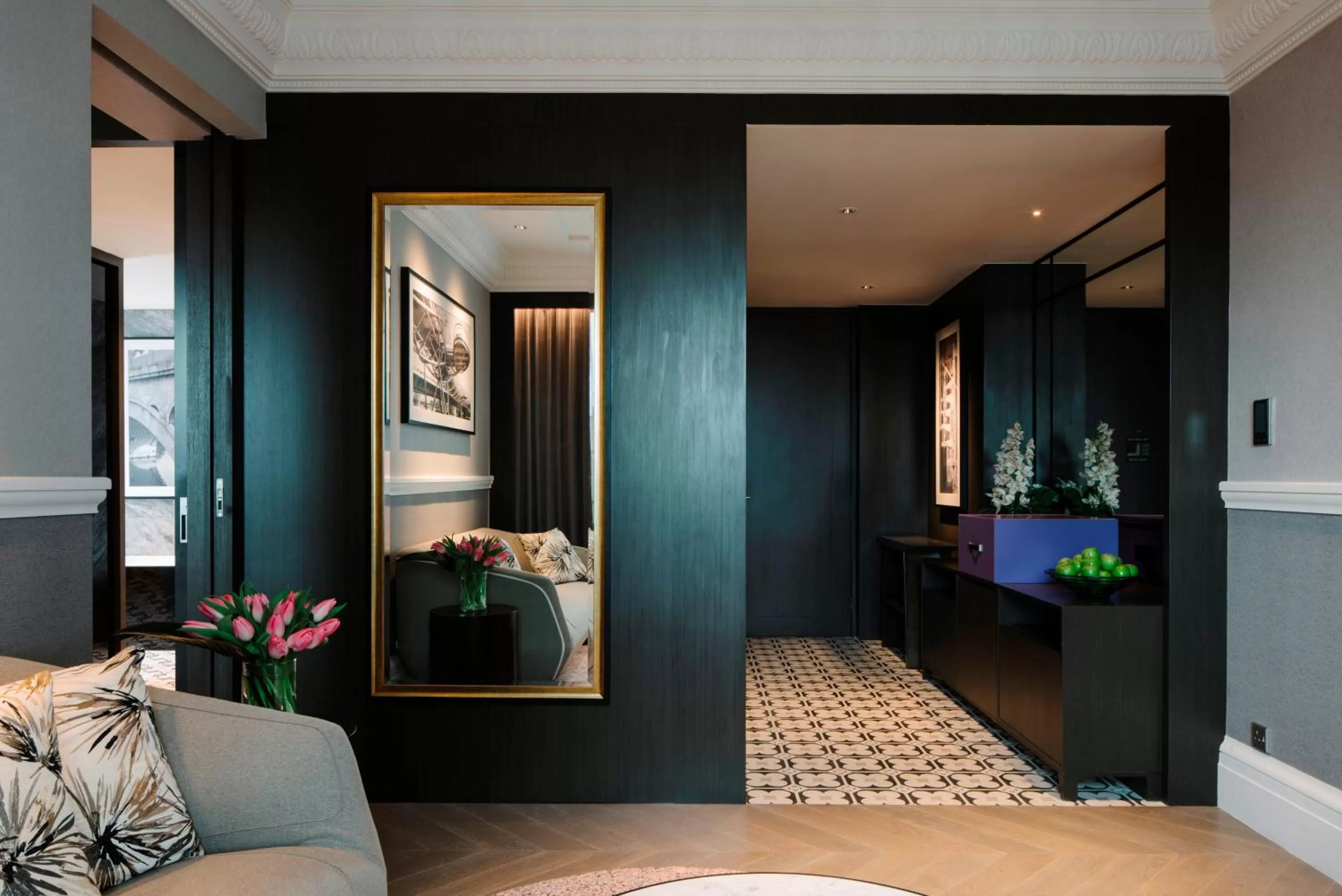 Living room in Grand Park City Hall