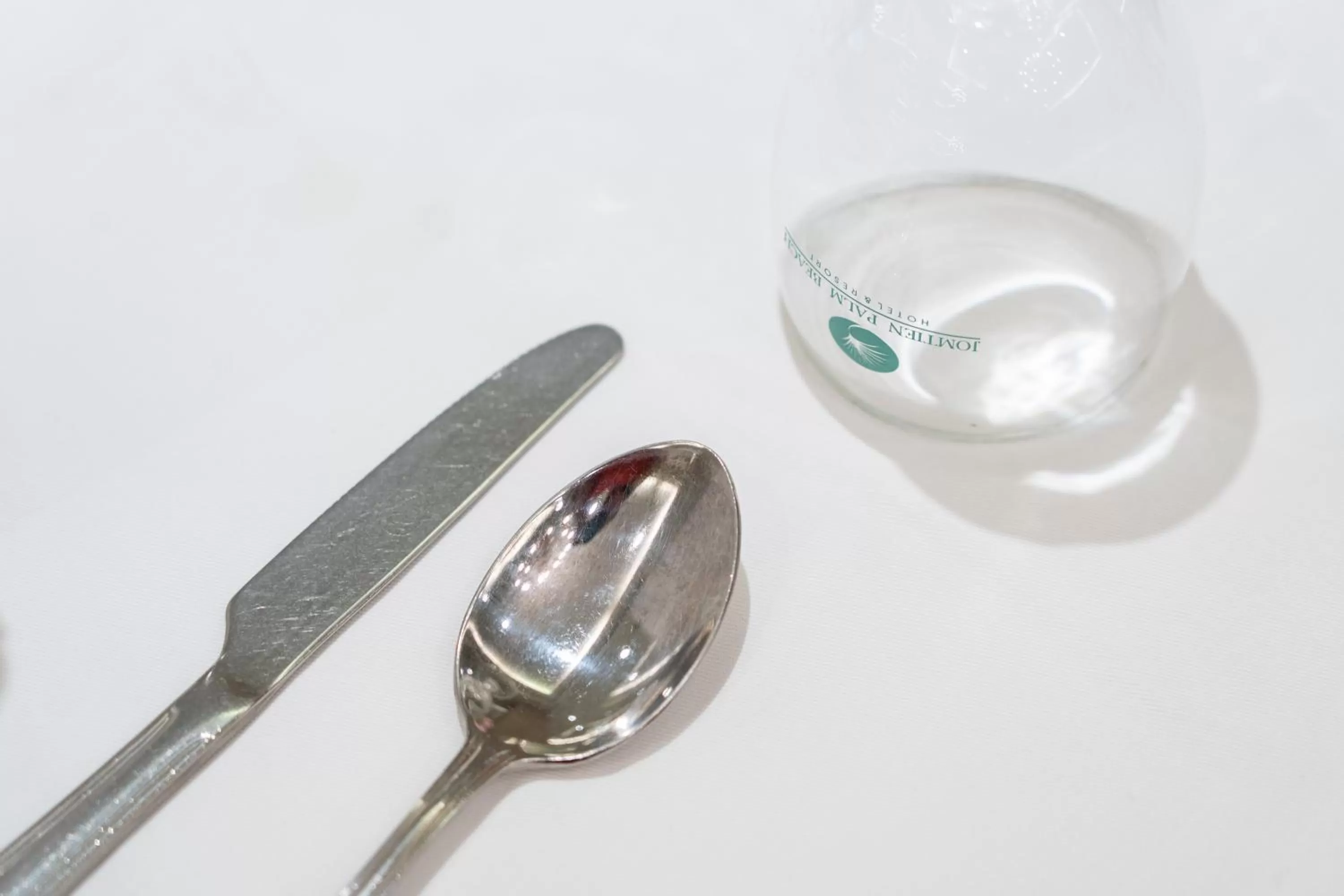 Jomtien Palm Beach Hotel and Resort