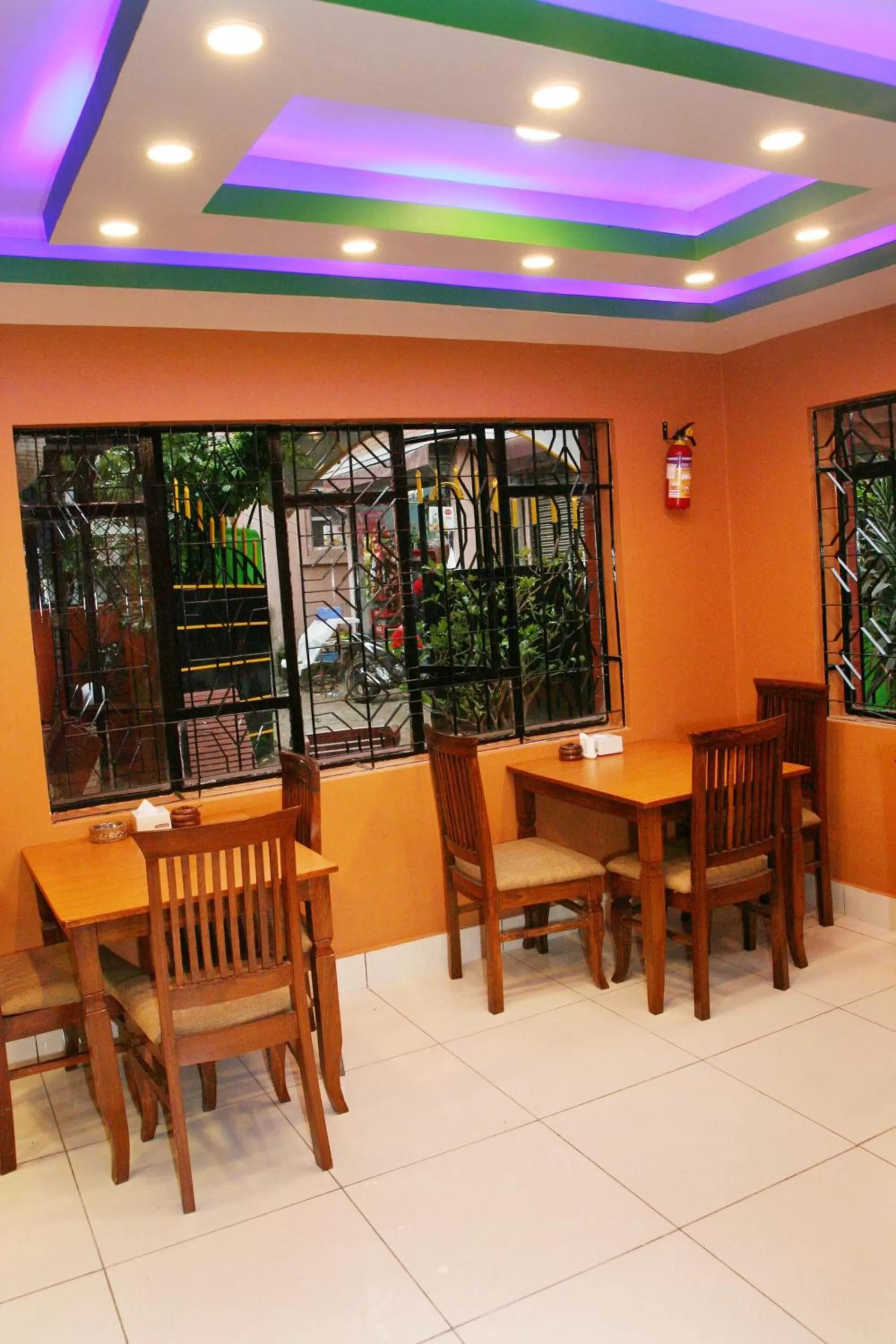 Breakfast, Restaurant/Places to Eat in Thamel Backpackers Home