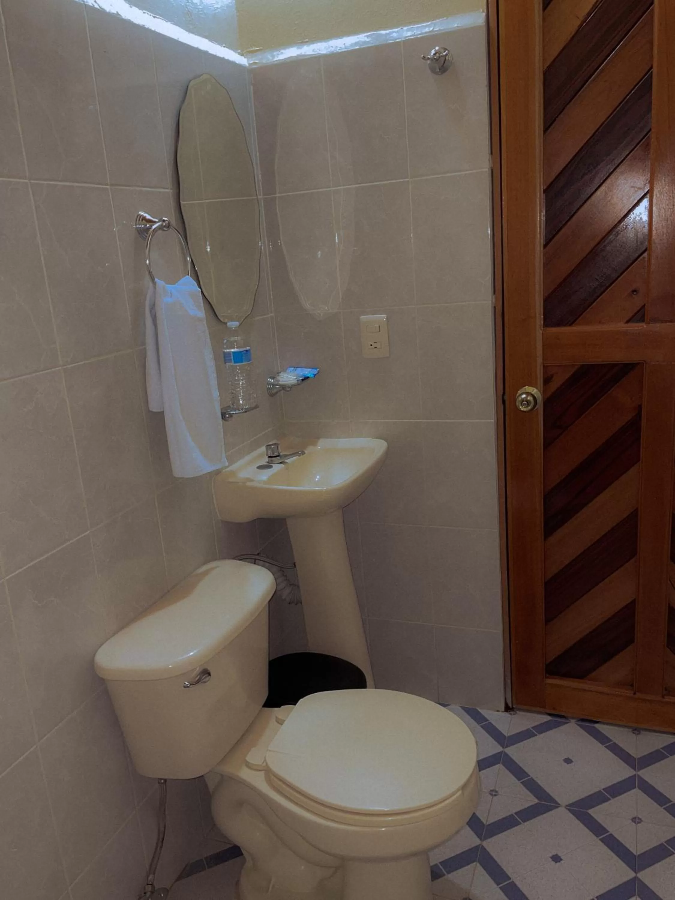 Standard Double Room with Two Double Beds - single occupancy in Ecohabitat Calakmul